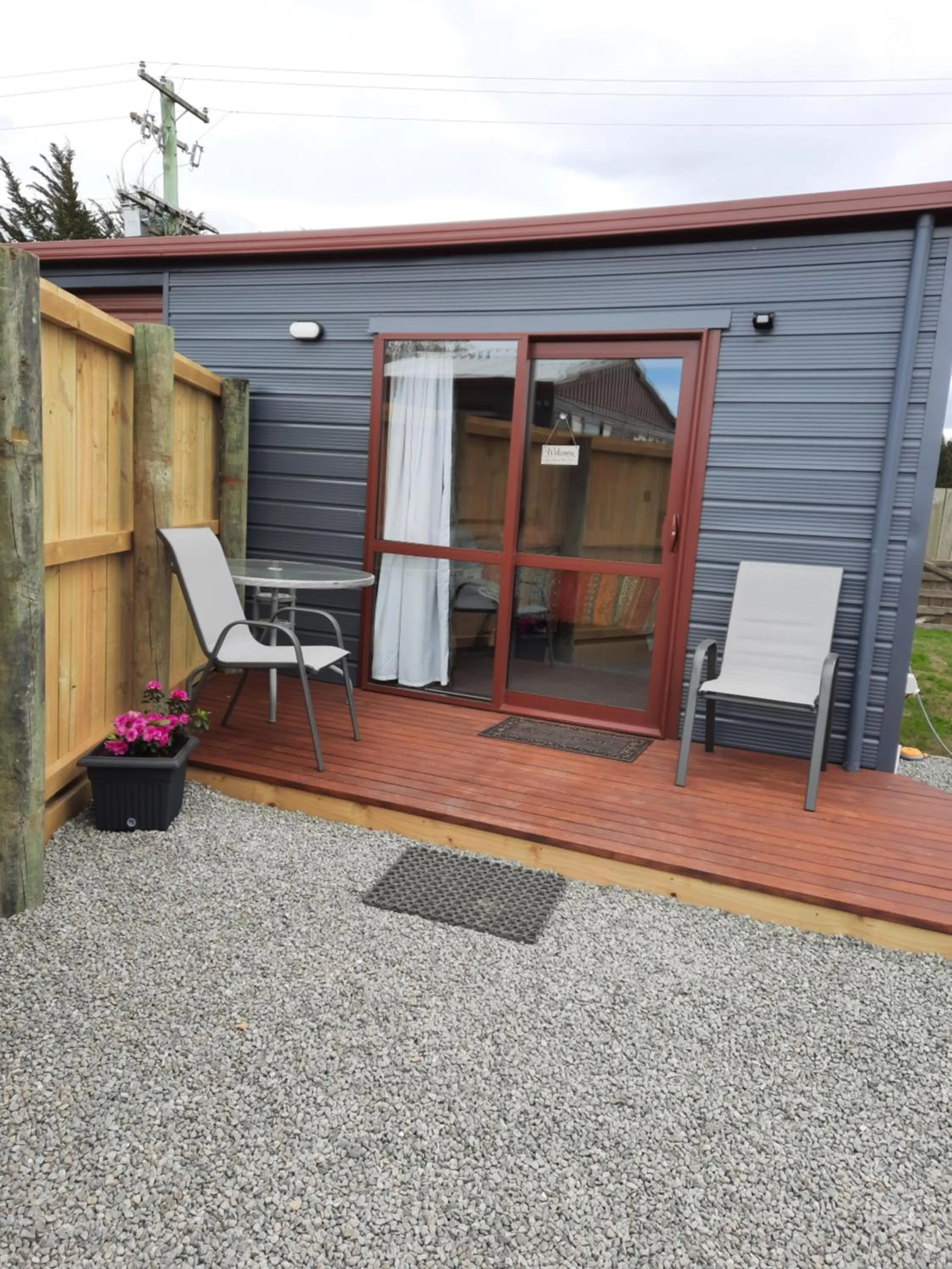 Glenavys Waitaki River Motor Camp