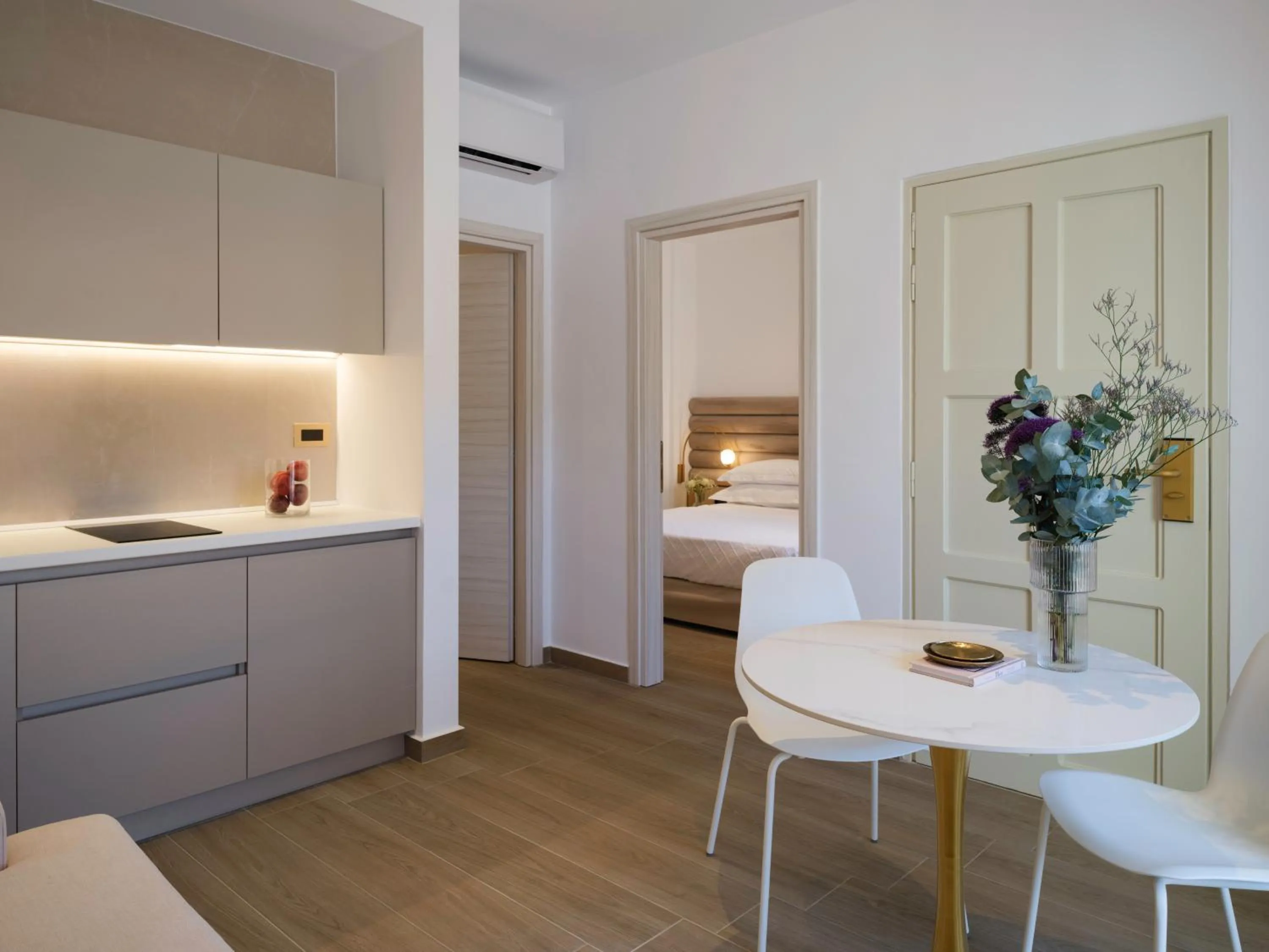 Bed in Golden Luxury Suites