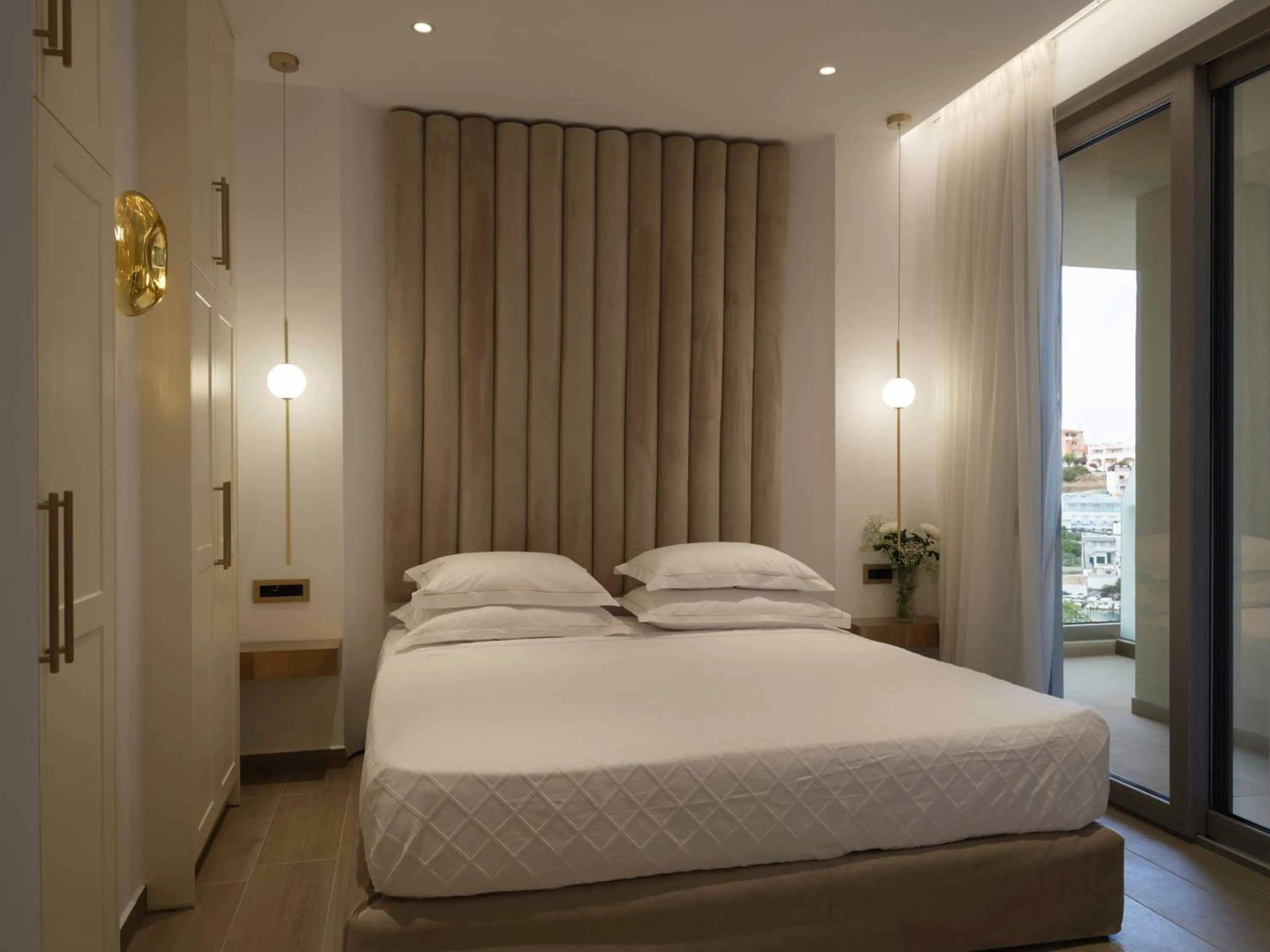 Bed in Golden Luxury Suites