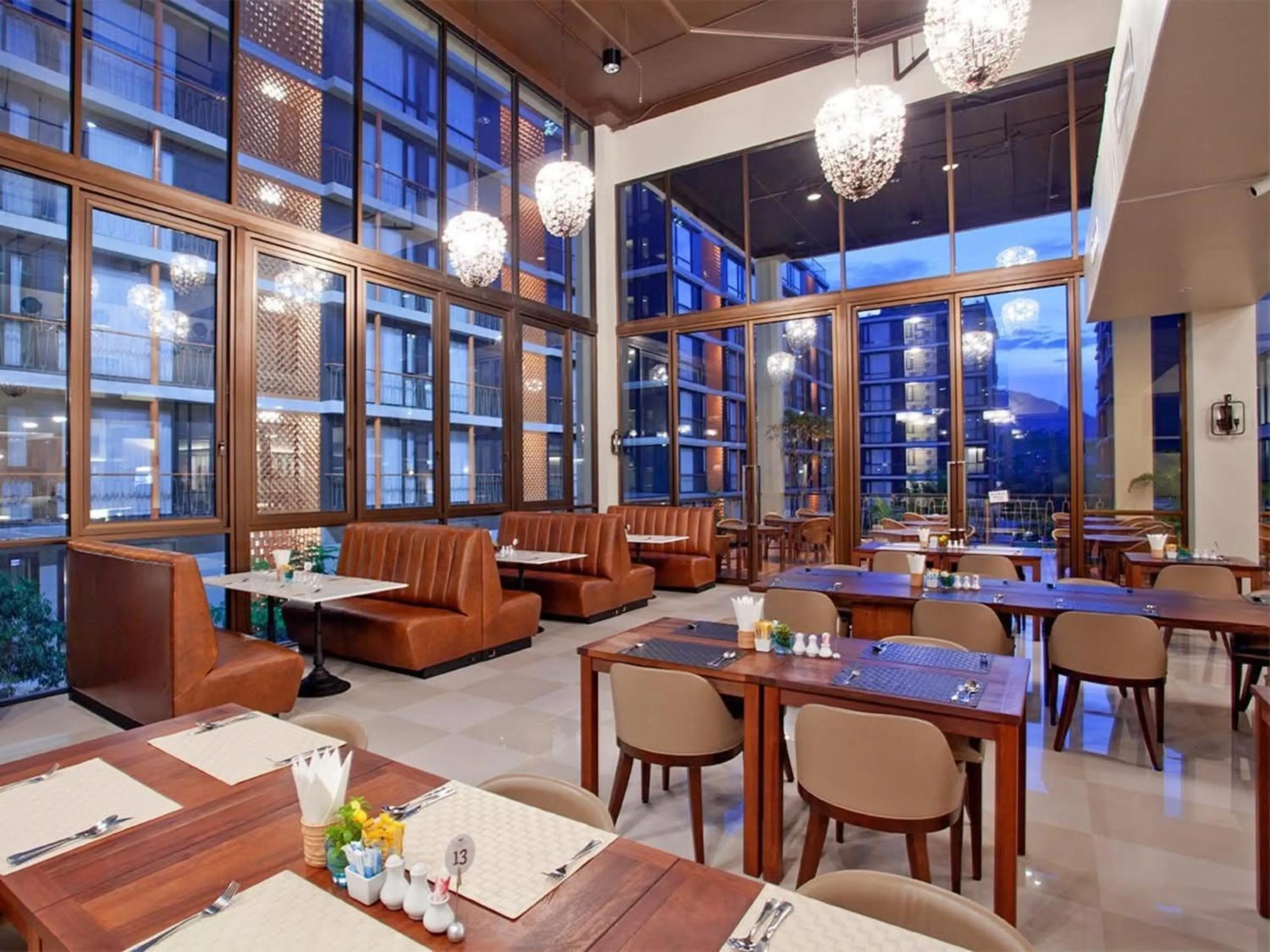 Restaurant/places to eat in Balcony Courtyard Sriracha Hotel & Serviced Apartments