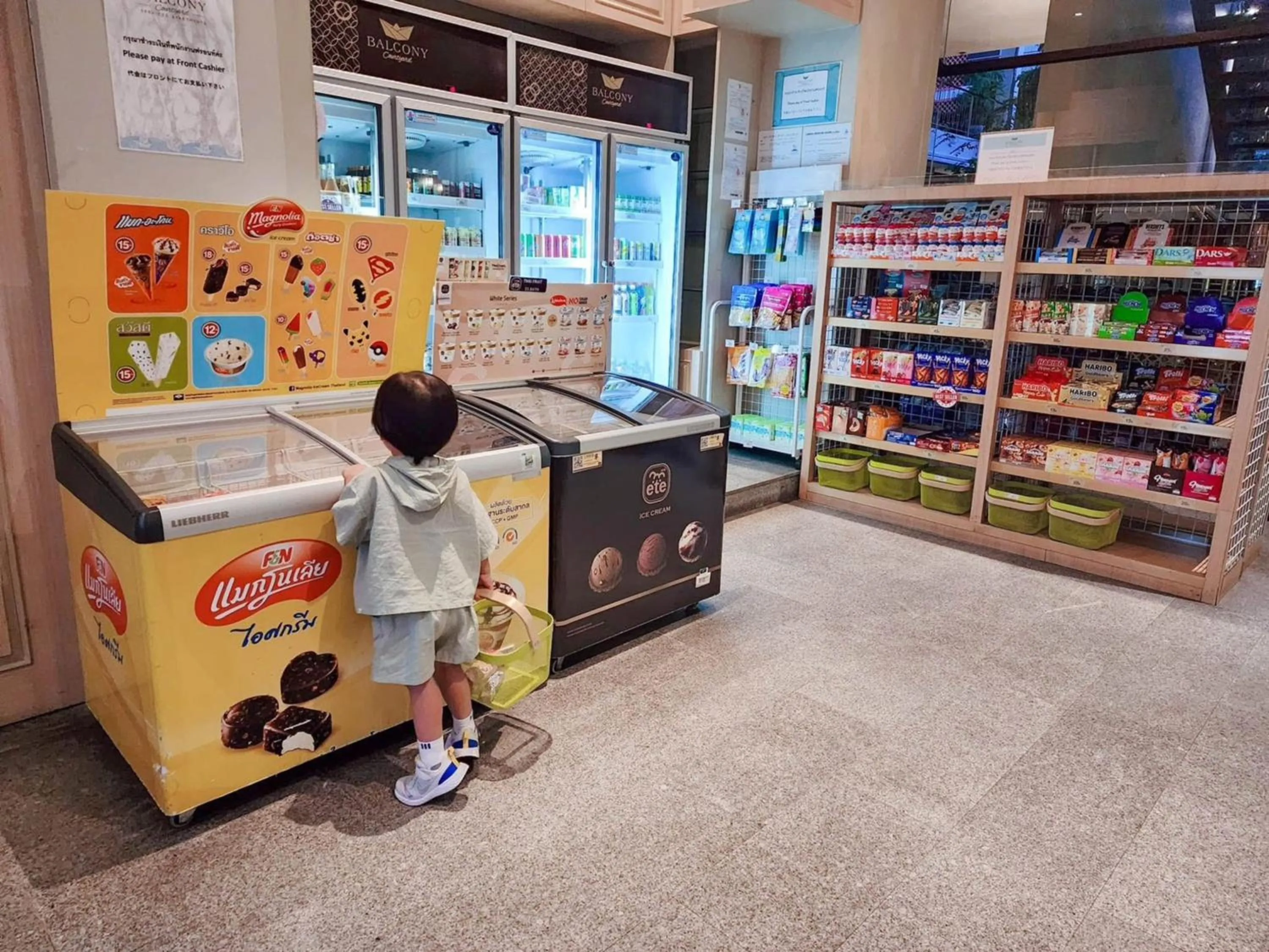 Supermarket/grocery shop in Balcony Courtyard Sriracha Hotel & Serviced Apartments