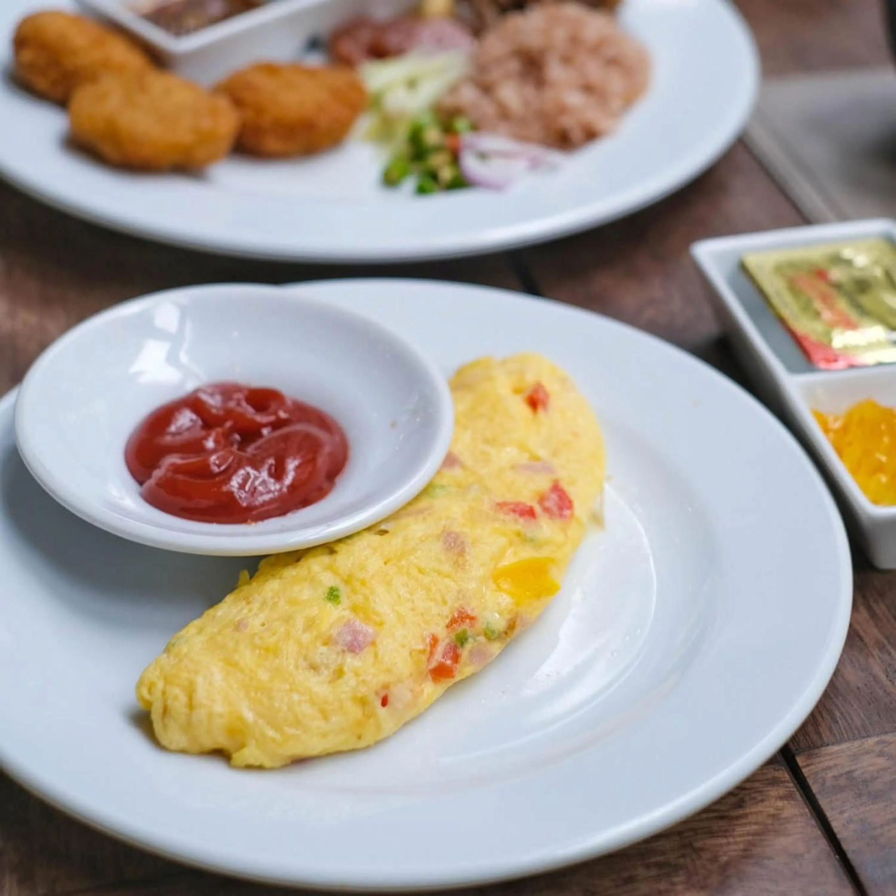 Food in Balcony Courtyard Sriracha Hotel & Serviced Apartments