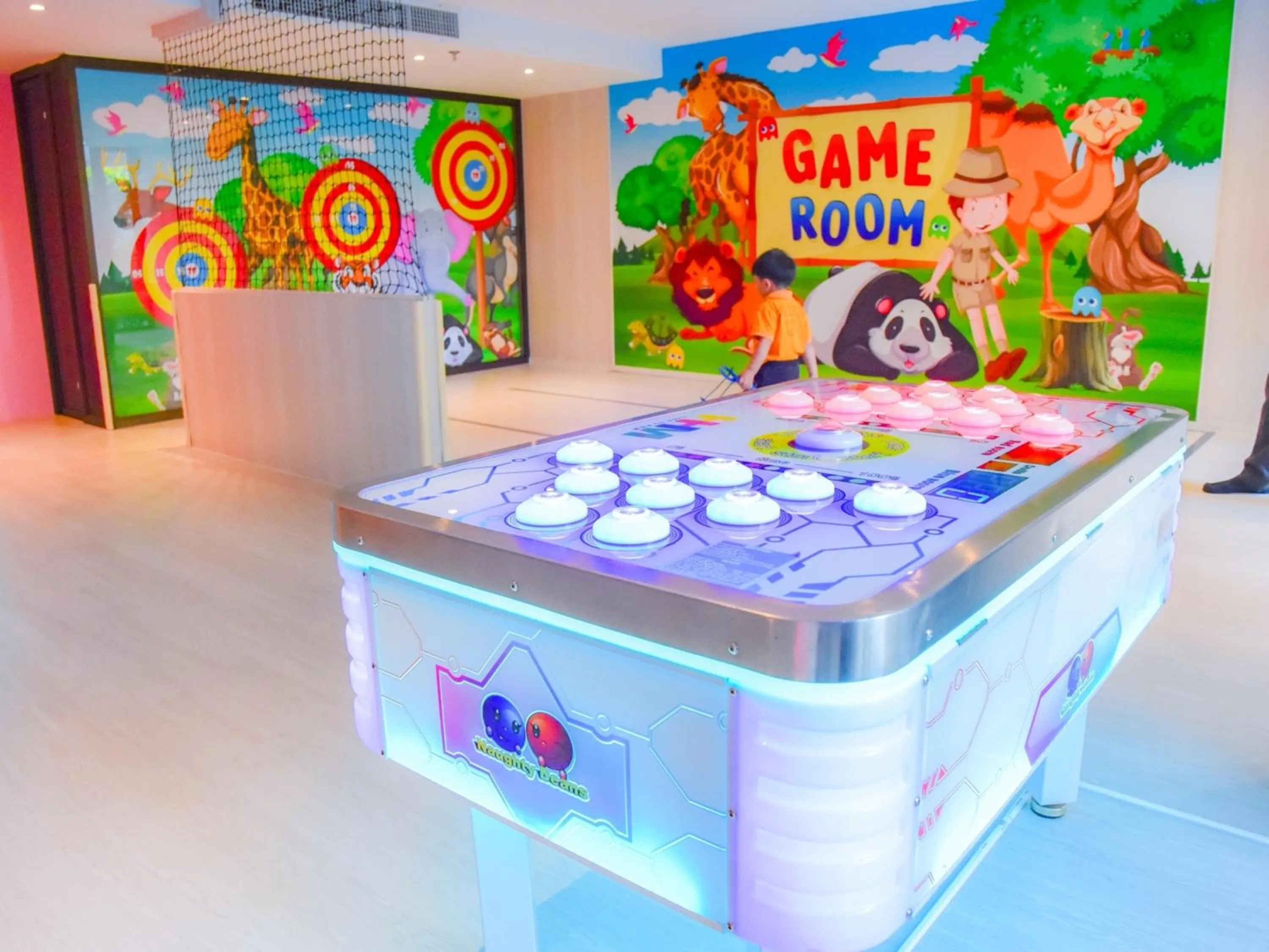 Game Room in Balcony Courtyard Sriracha Hotel & Serviced Apartments