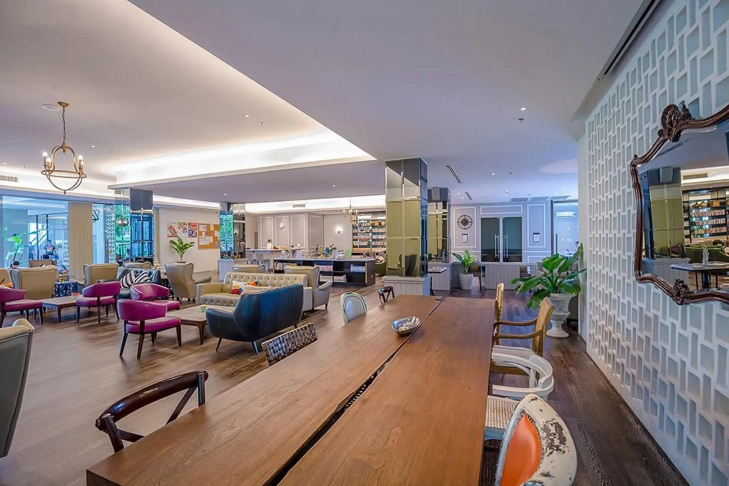 Lounge or bar in Balcony Courtyard Sriracha Hotel & Serviced Apartments