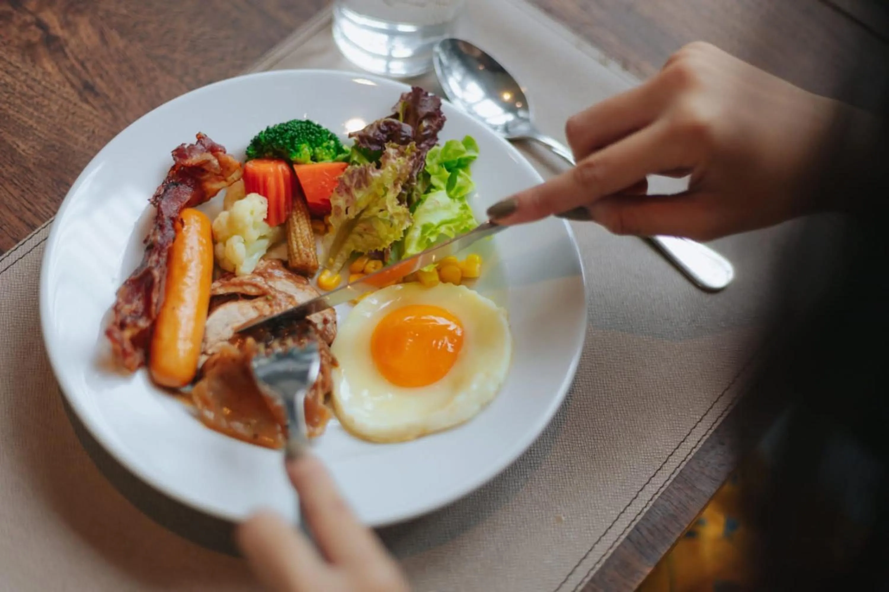 Food in Balcony Courtyard Sriracha Hotel & Serviced Apartments