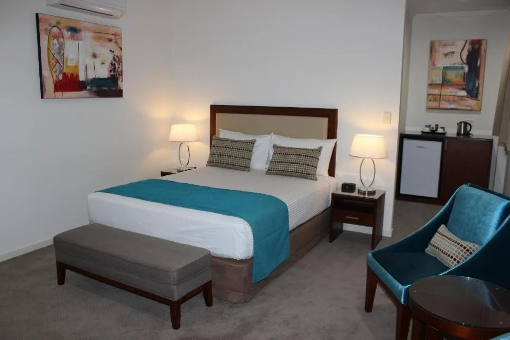 Bed in Quality Hotel Regent Rockhampton