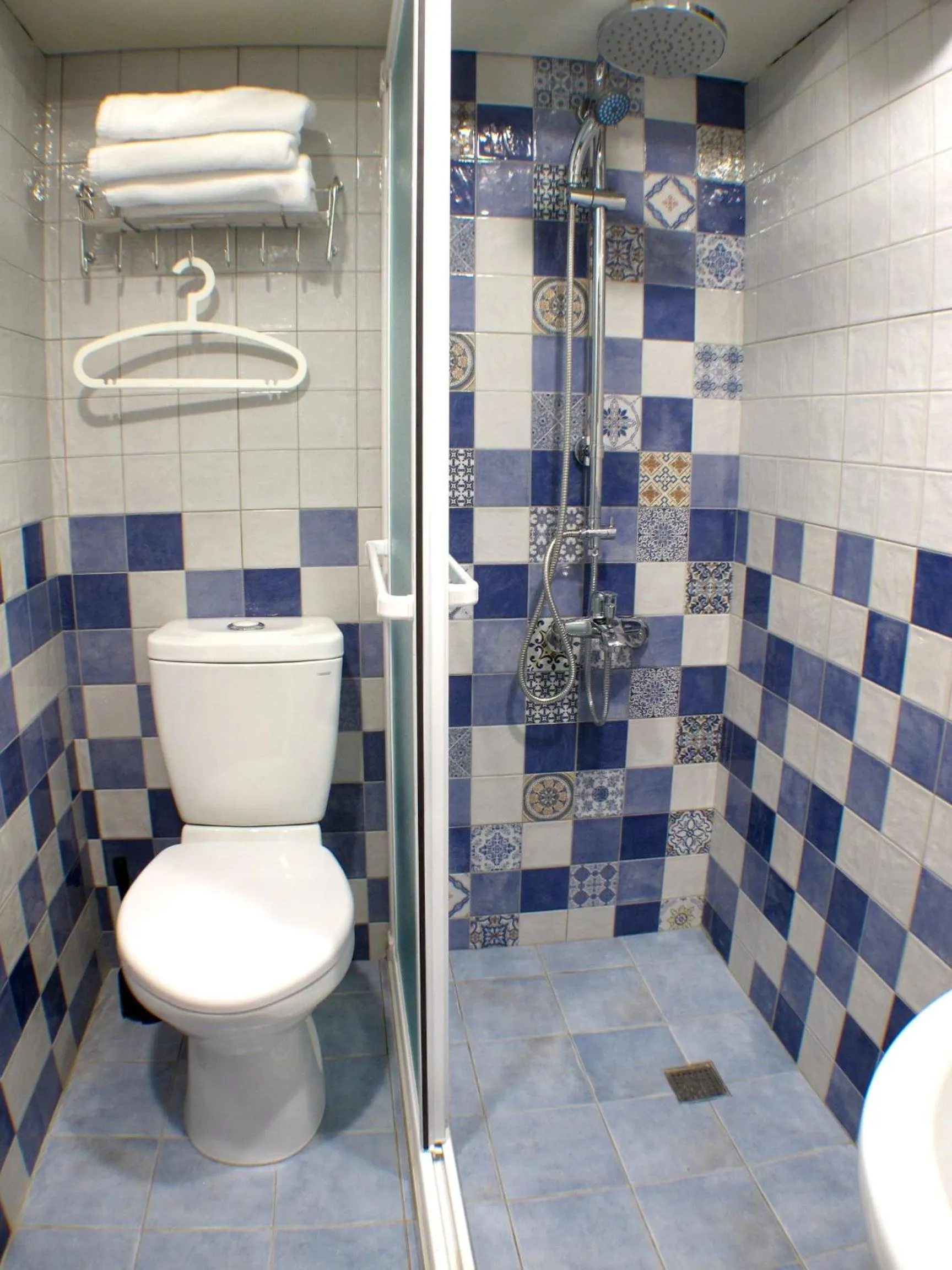 Bathroom in Formosa 101