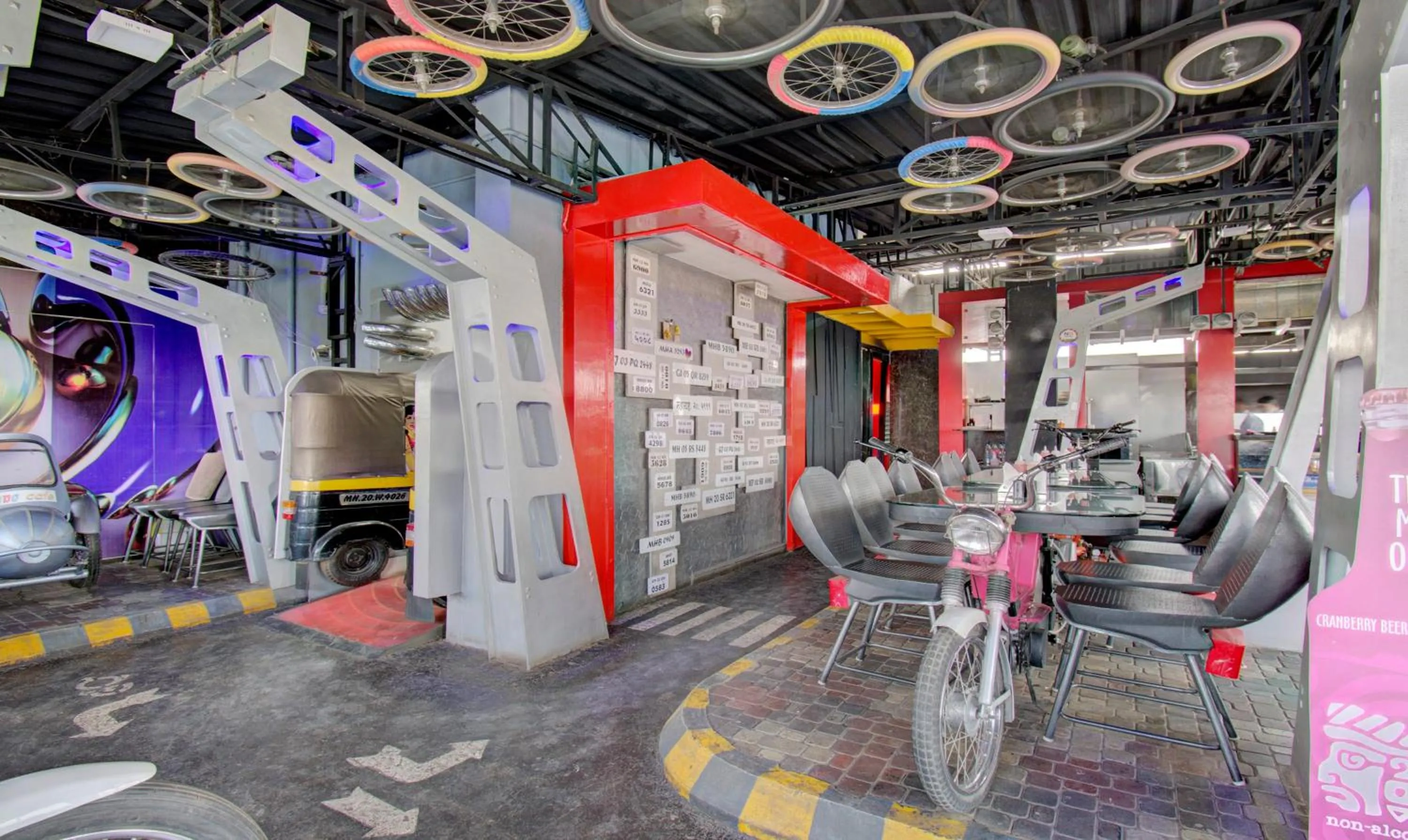 Restaurant/places to eat in Treebo Lalaji's Executive