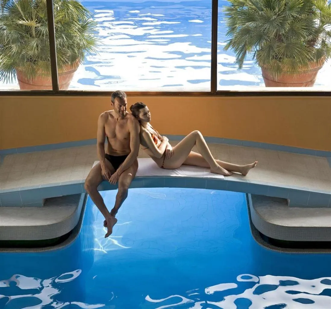 Swimming pool in Hotel Firenze