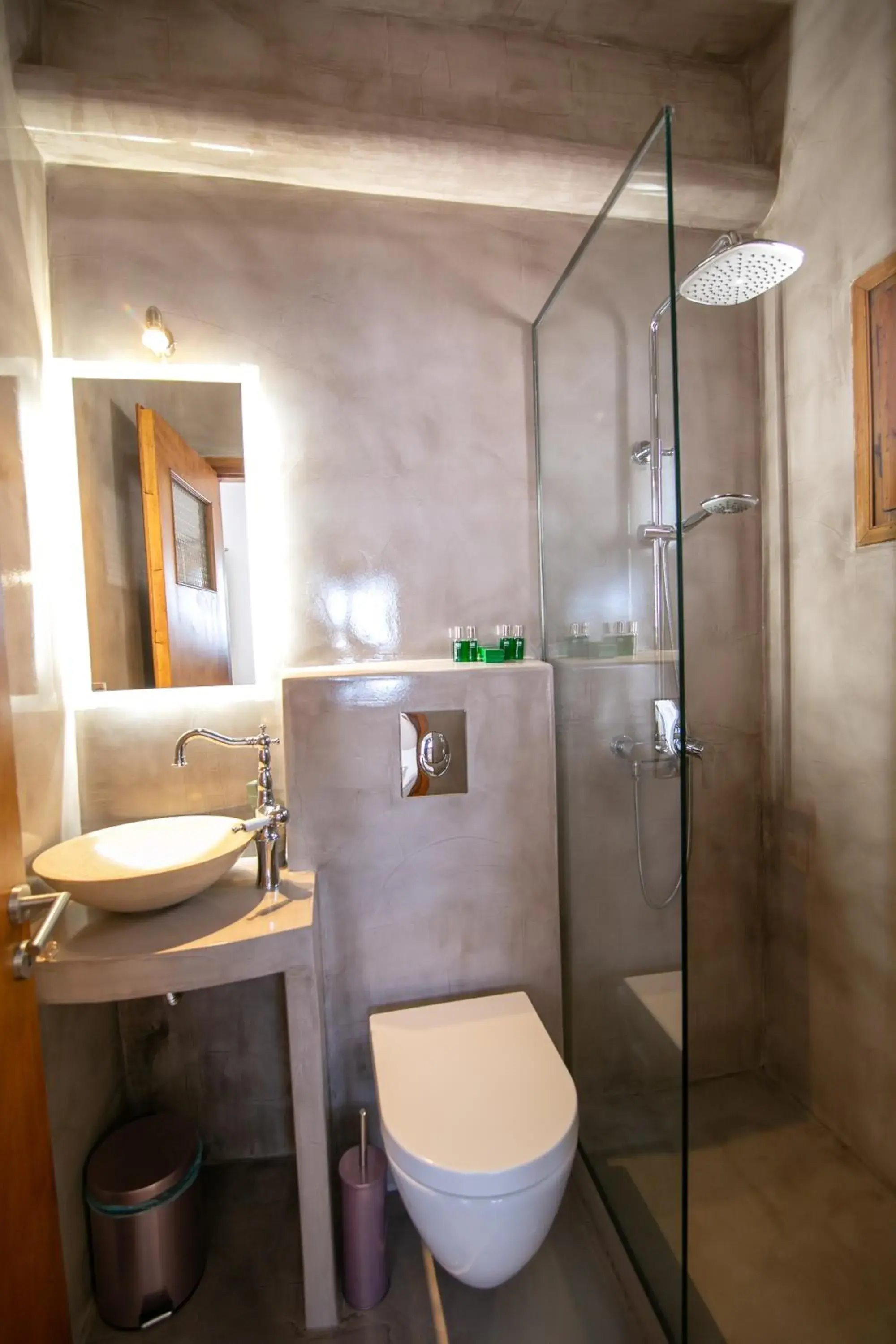 Shower in Stelios Rooms Shower in Stelios Rooms