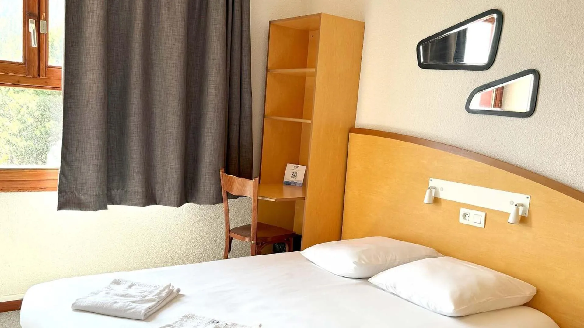 Bedroom, Bed in Villages Clubs du Soleil - LES KARELLIS