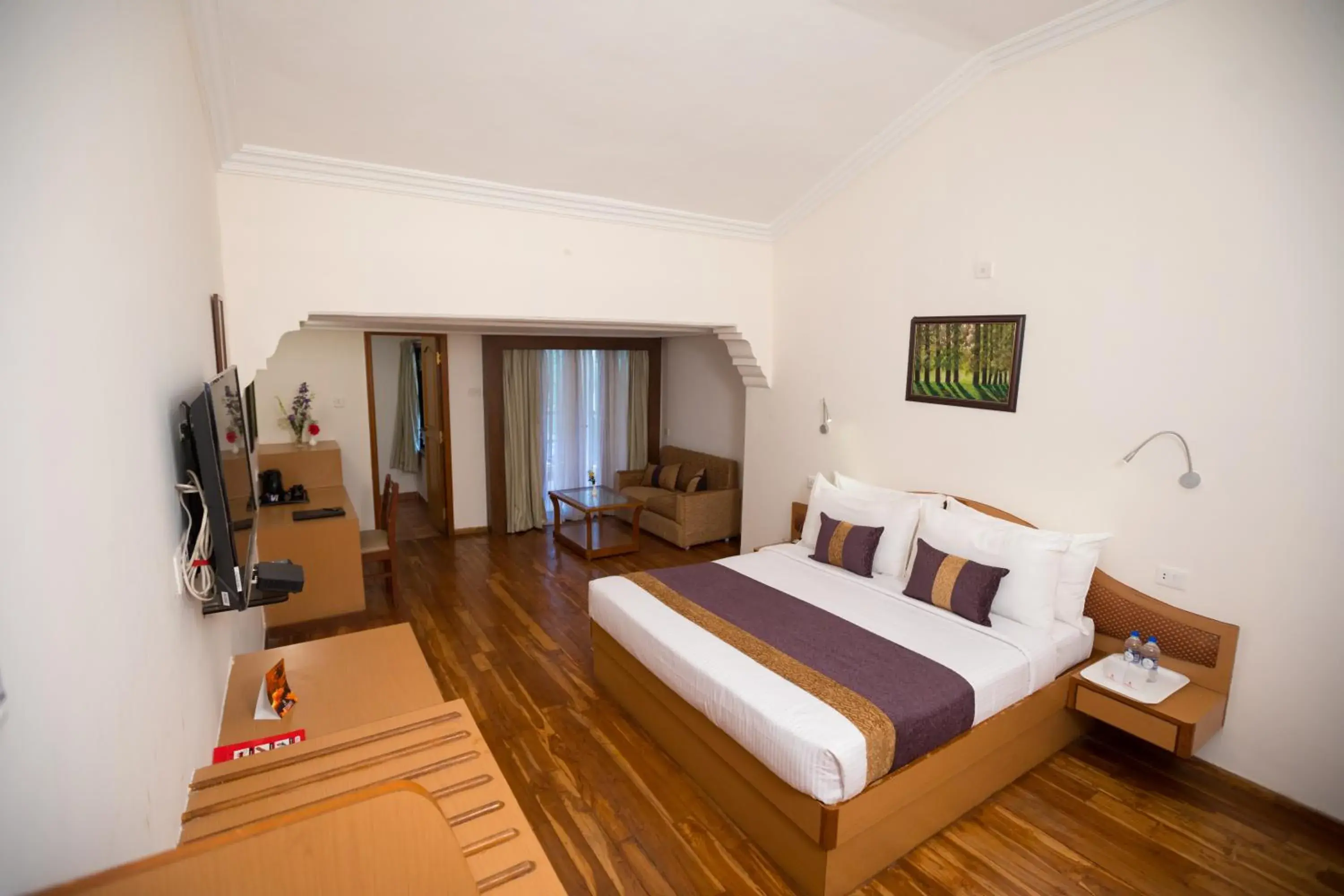 Junior Suite in Hotel Kodai International Junior Suite in Hotel Kodai International