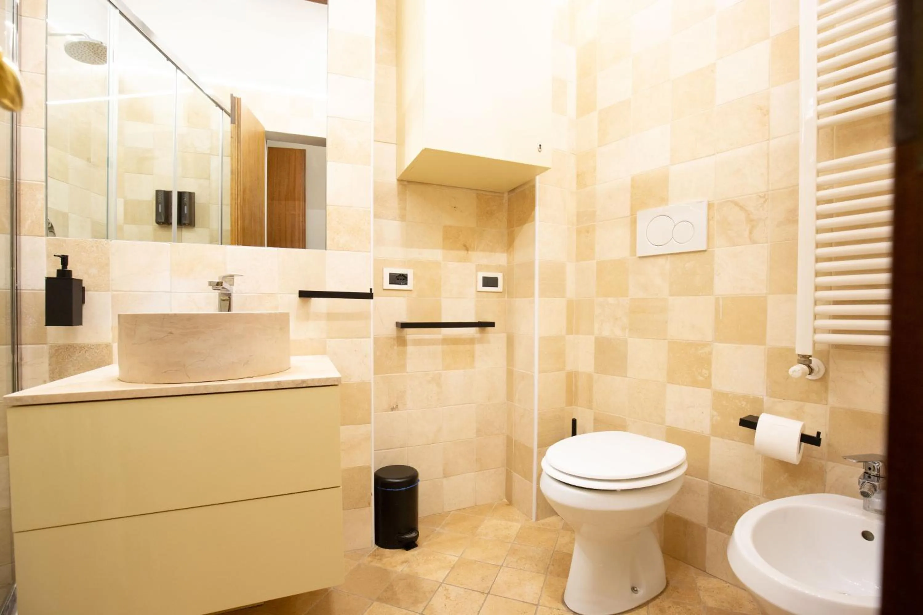 Bathroom in BolognaRoomscom - Falegnami Boutique