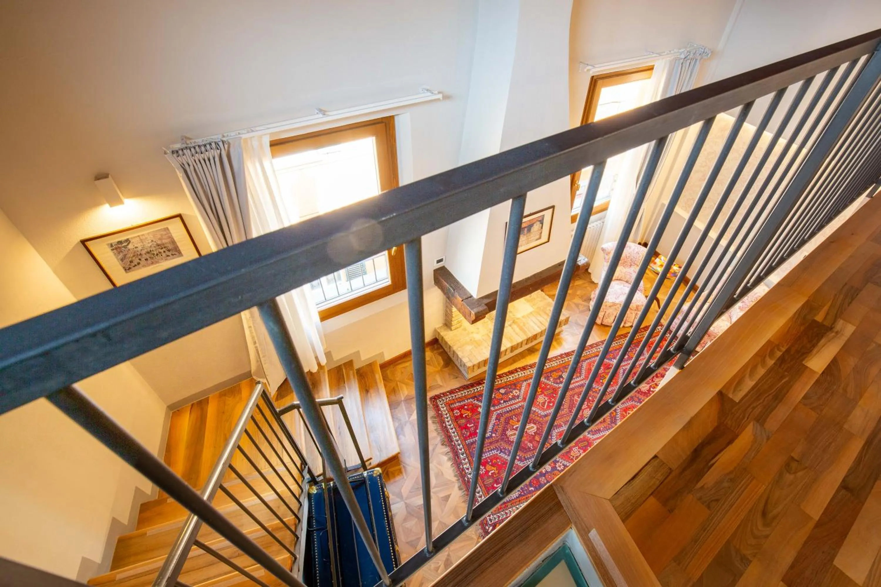 Photo of the whole room in BolognaRoomscom - Falegnami Boutique