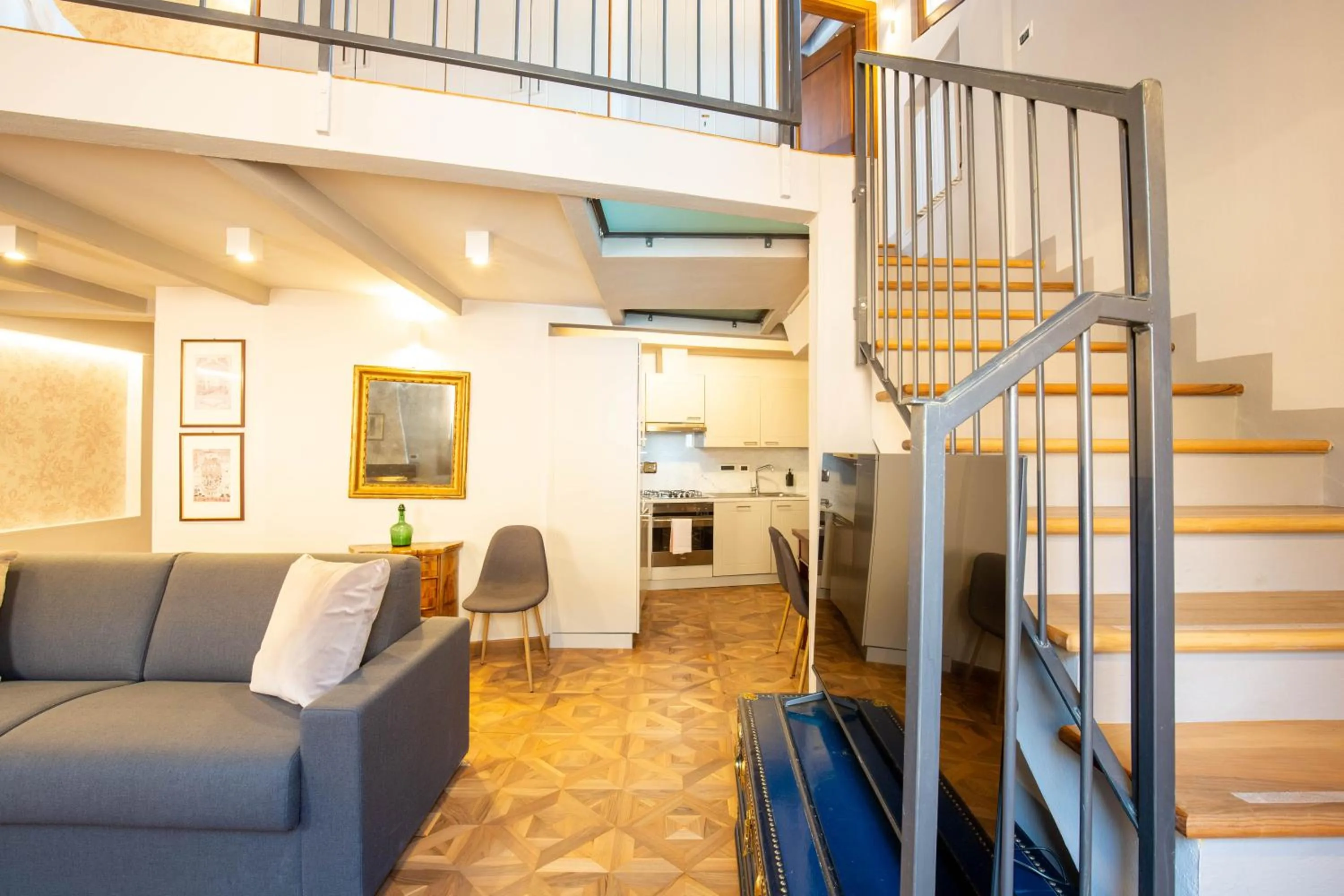 Living room in BolognaRoomscom - Falegnami Boutique