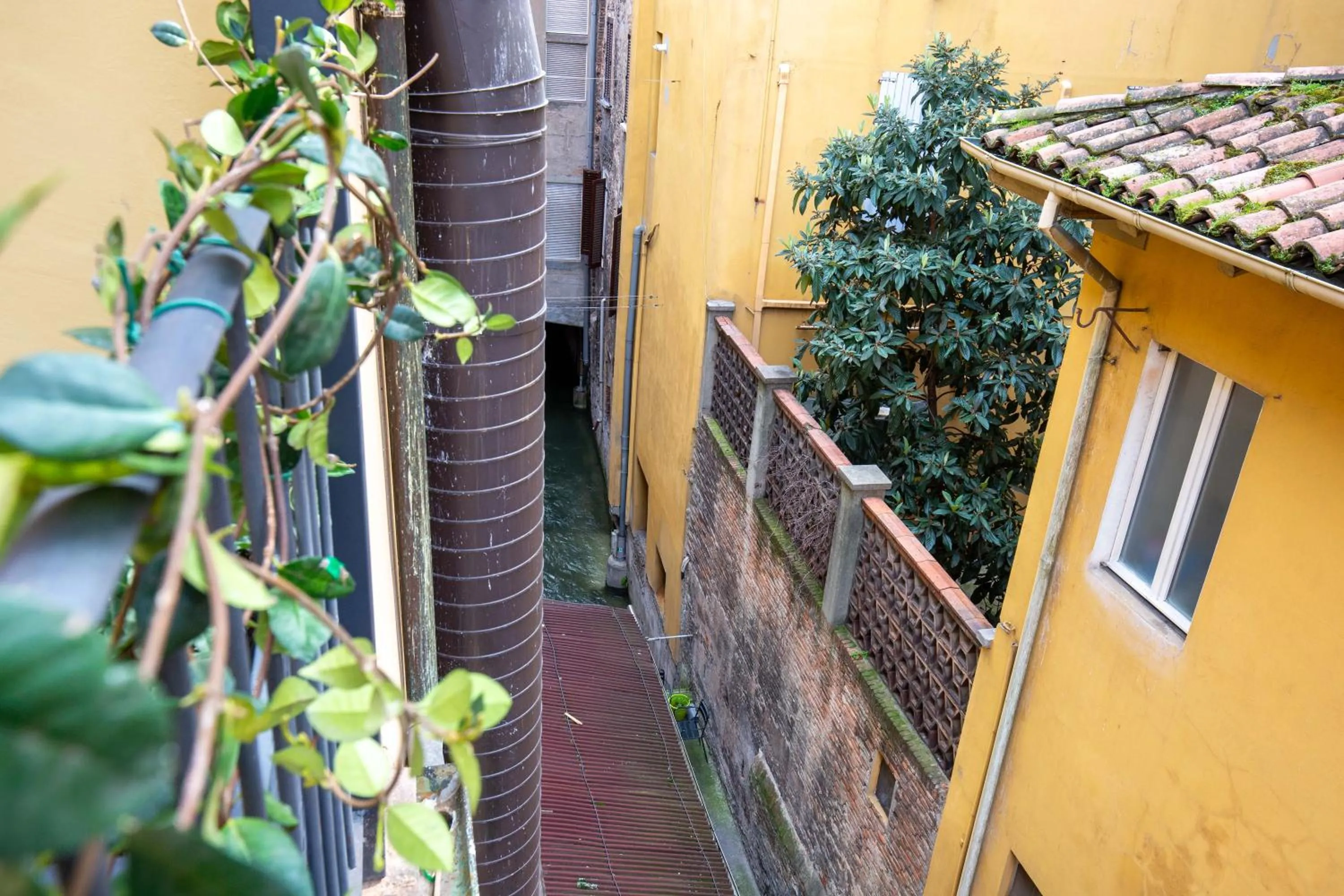 View (from property/room) in BolognaRoomscom - Falegnami Boutique