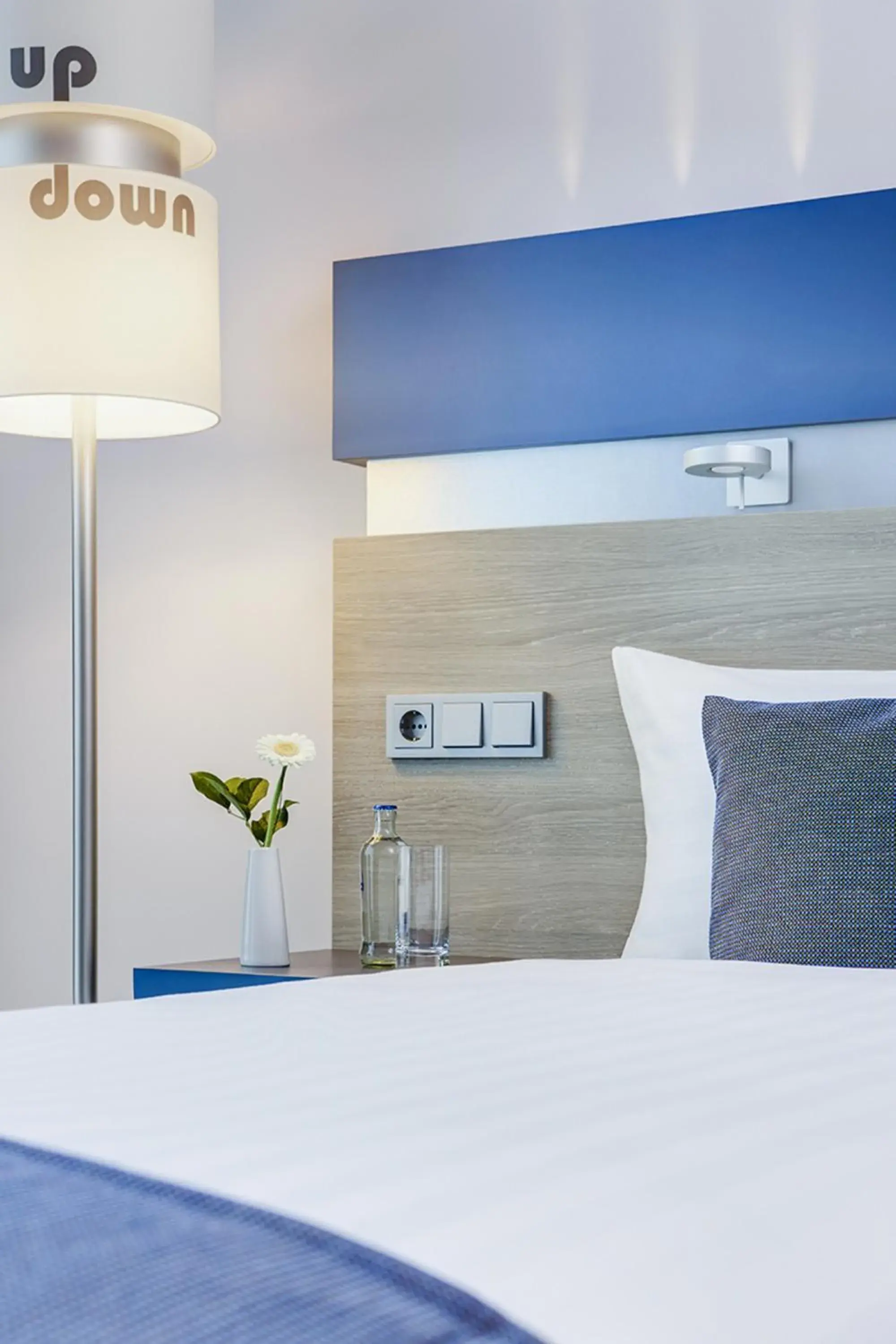 Decorative detail, Bed in IntercityHotel Enschede Decorative detail, Bed in IntercityHotel Enschede