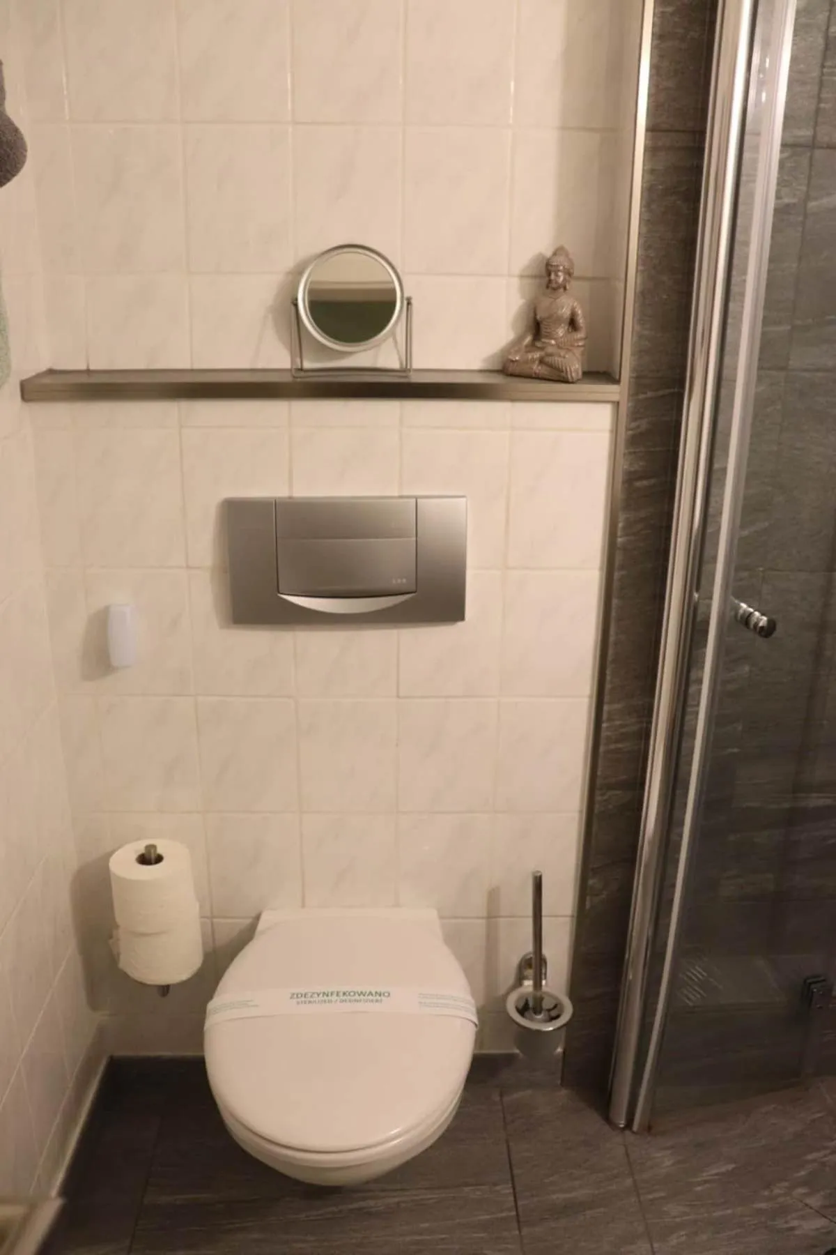 Toilet in Pension und Apartment Landhaus Fricke