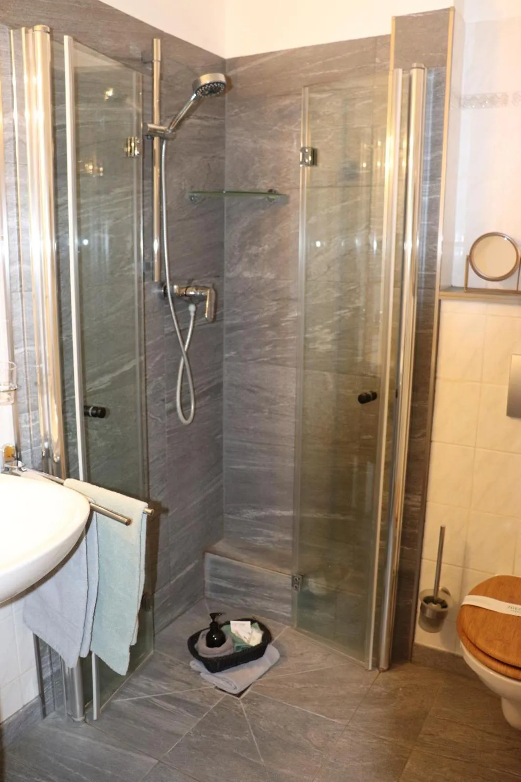 Shower in Pension und Apartment Landhaus Fricke