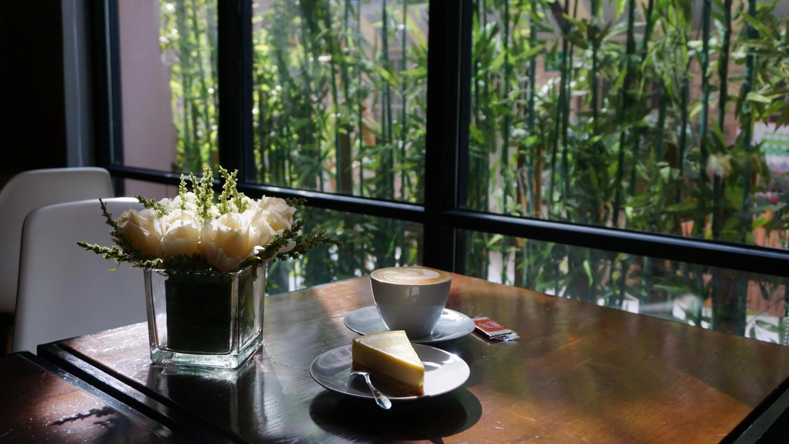 Dining area in Shanghai Fish Inn East Nanjing Road