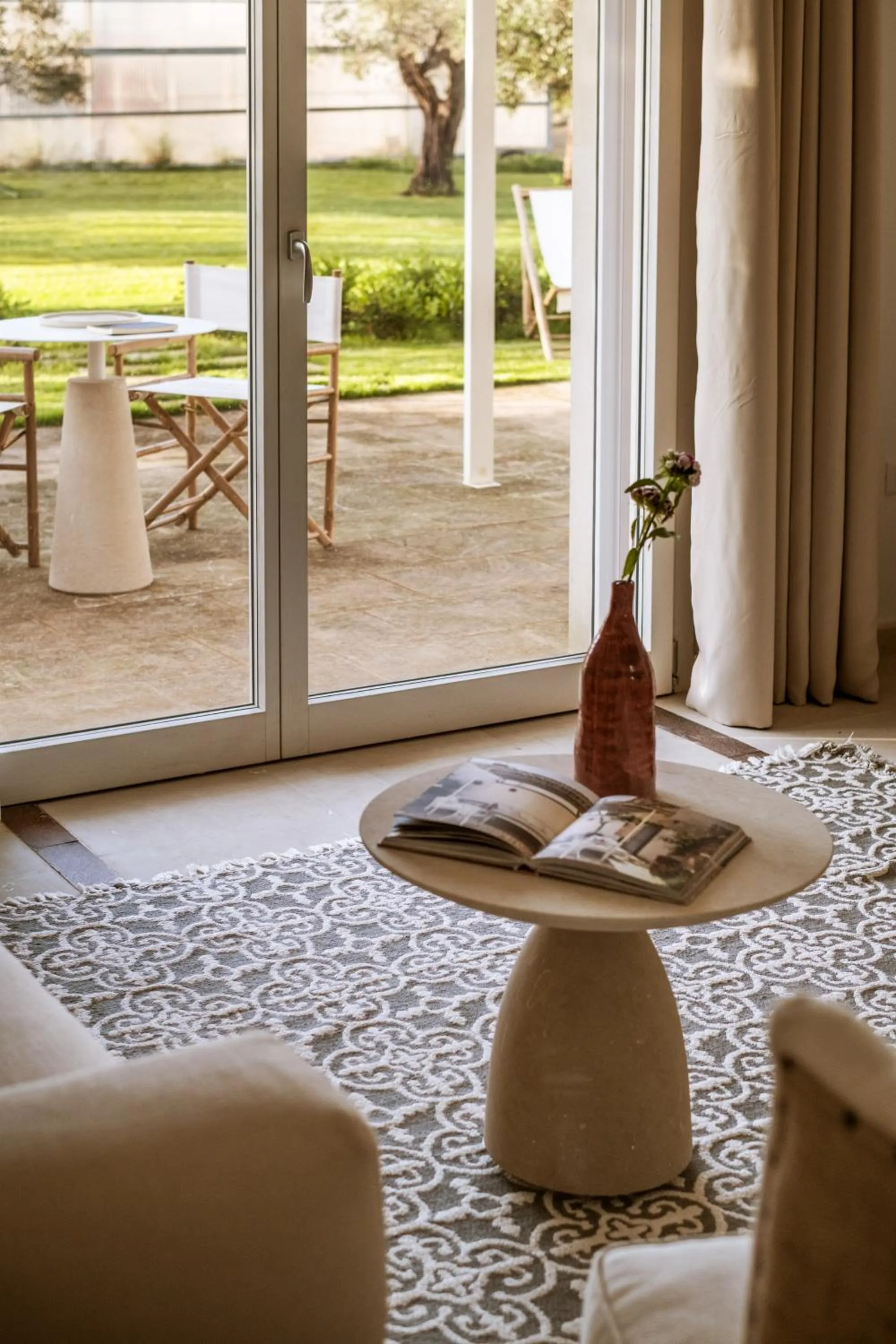 Patio in Secolario Masseria del Viverbene