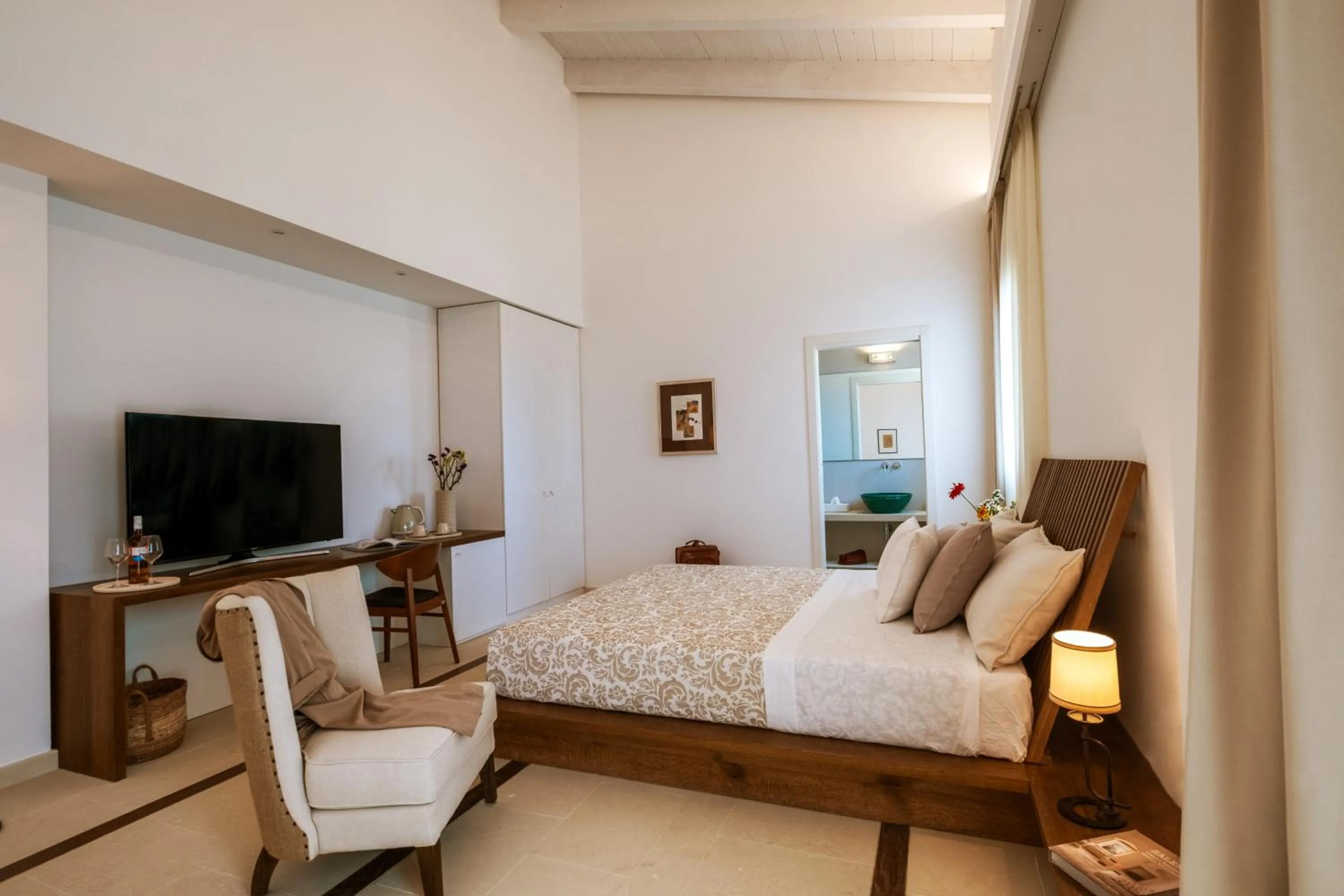 Bed in Secolario Masseria del Viverbene