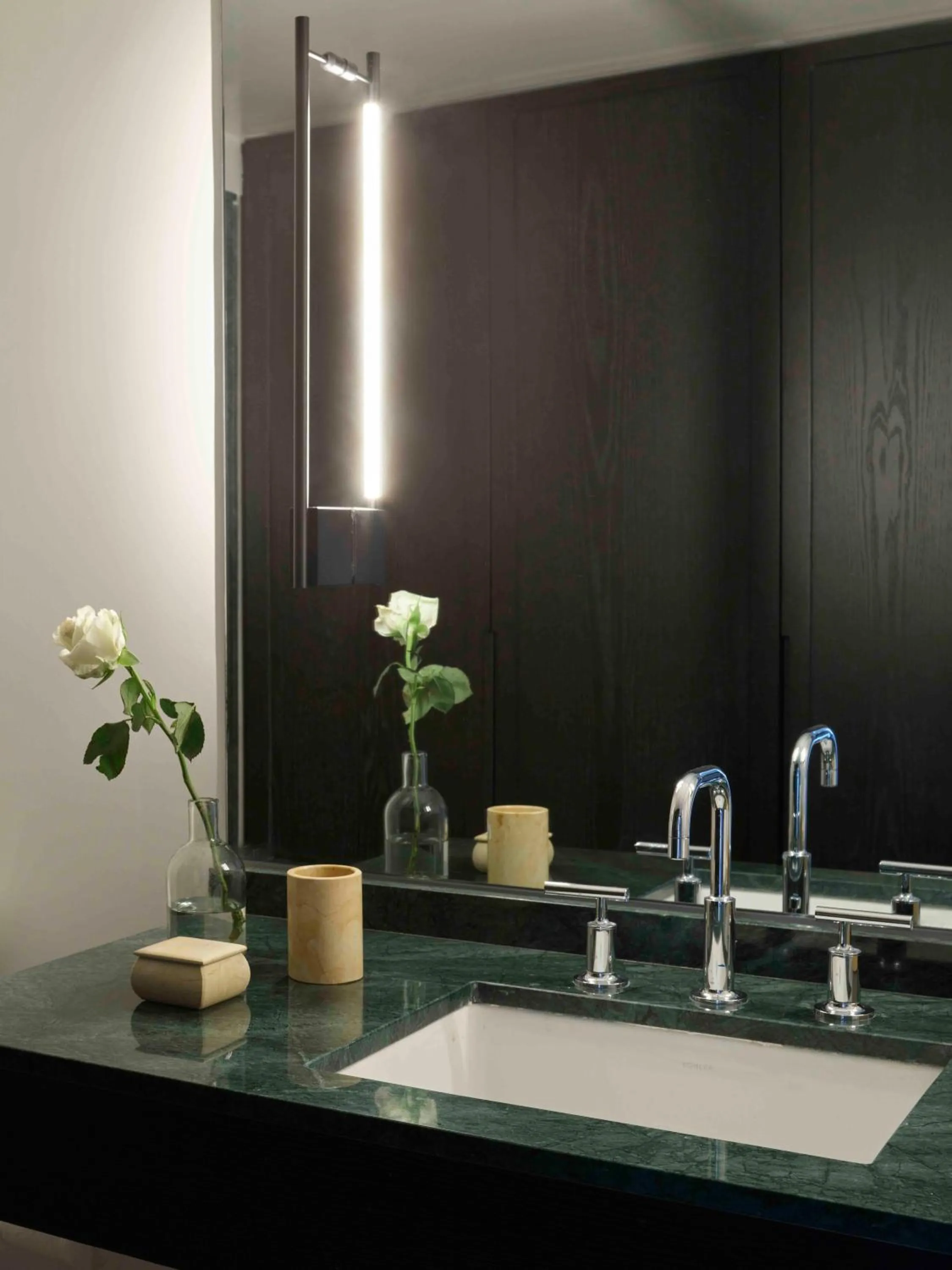 Bathroom in Hotel Dama