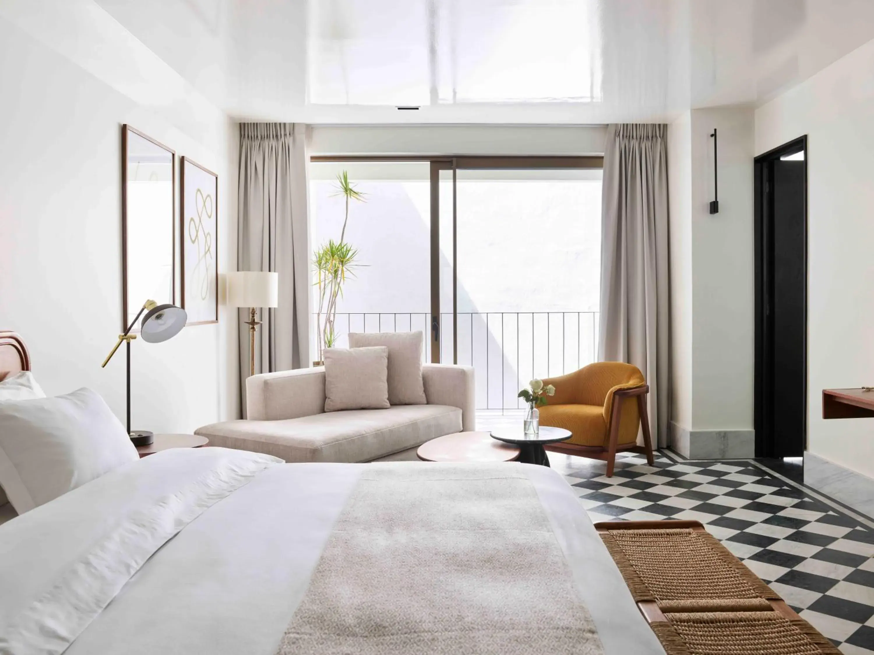 Bed in Hotel Dama Bed in Hotel Dama