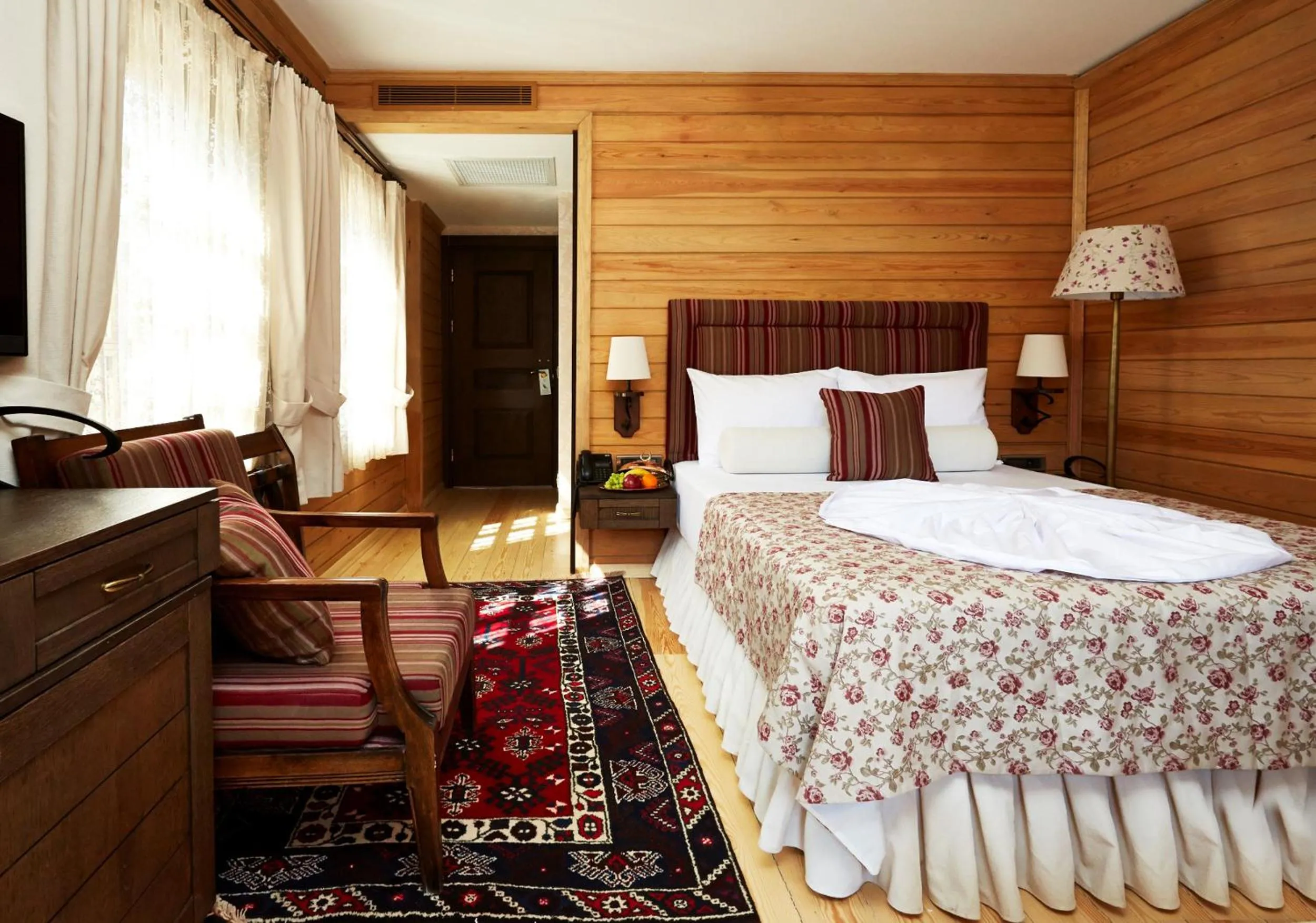 Shower, Bed in Royal Uzungol Hotel&Spa