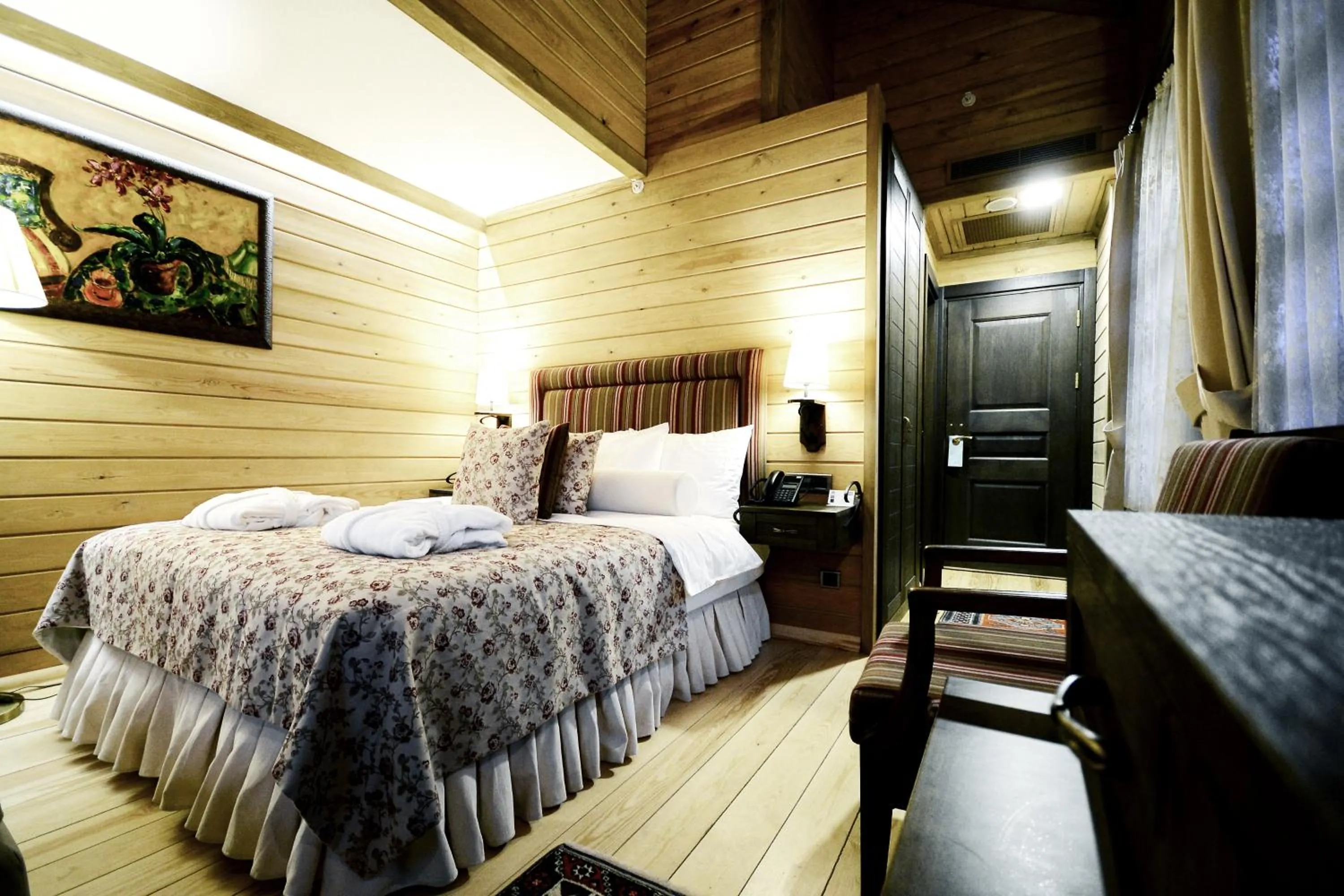 Shower, Bed in Royal Uzungol Hotel&Spa