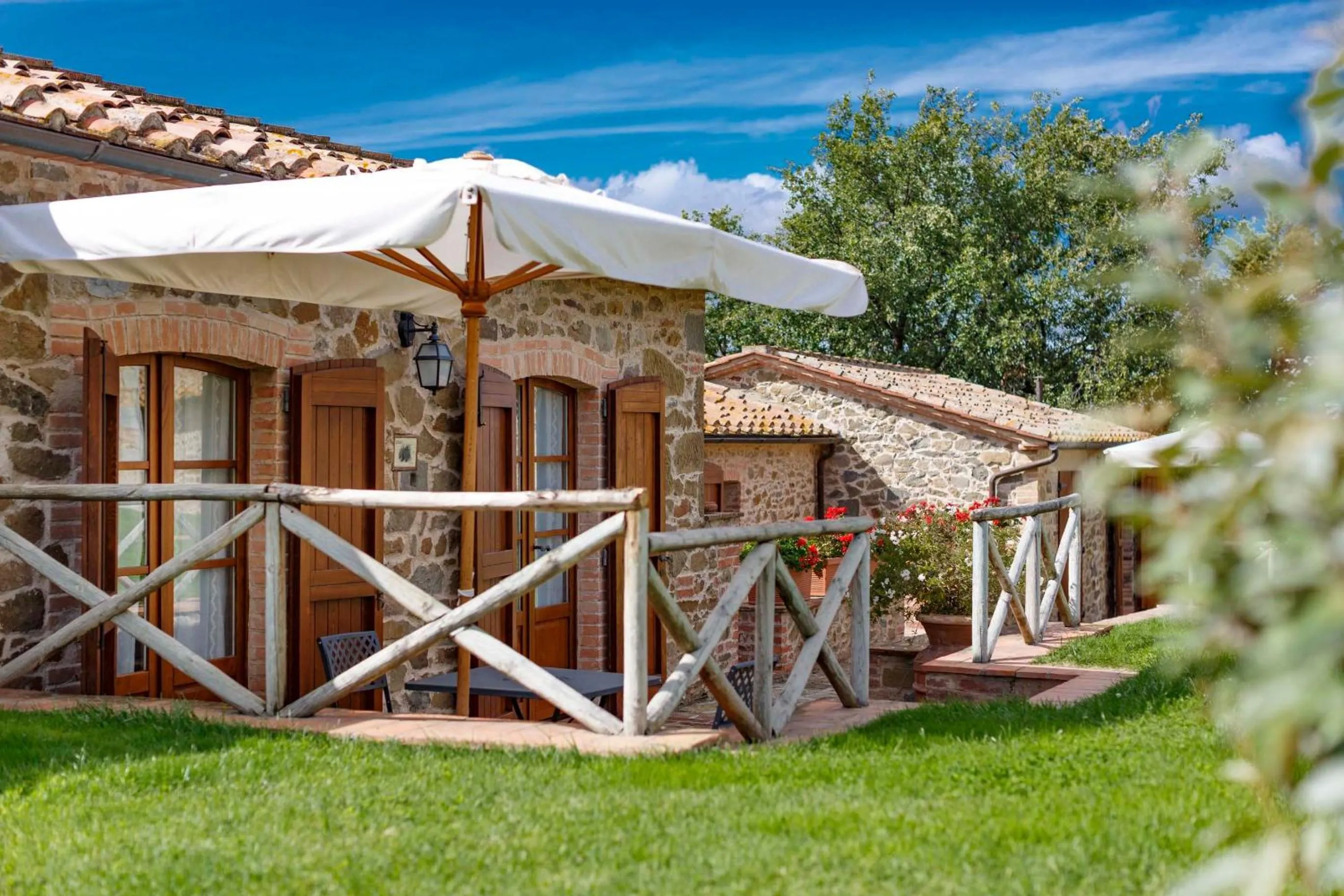 Property building in Wine Relais In Montecucco - ColleMassari Hospitality