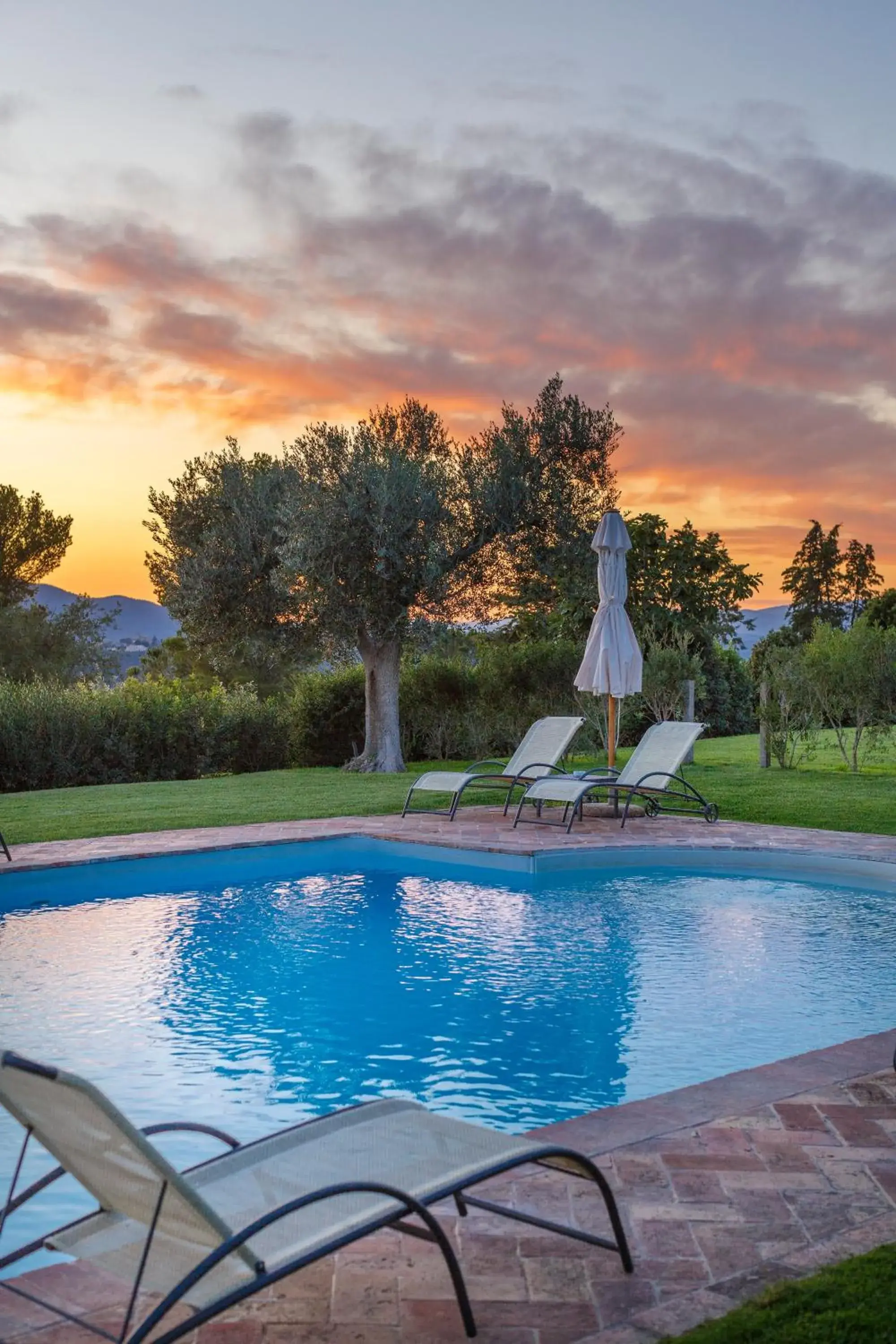 Swimming pool in Wine Relais In Montecucco - ColleMassari Hospitality Swimming pool in Wine Relais In Montecucco - ColleMassari Hospitality