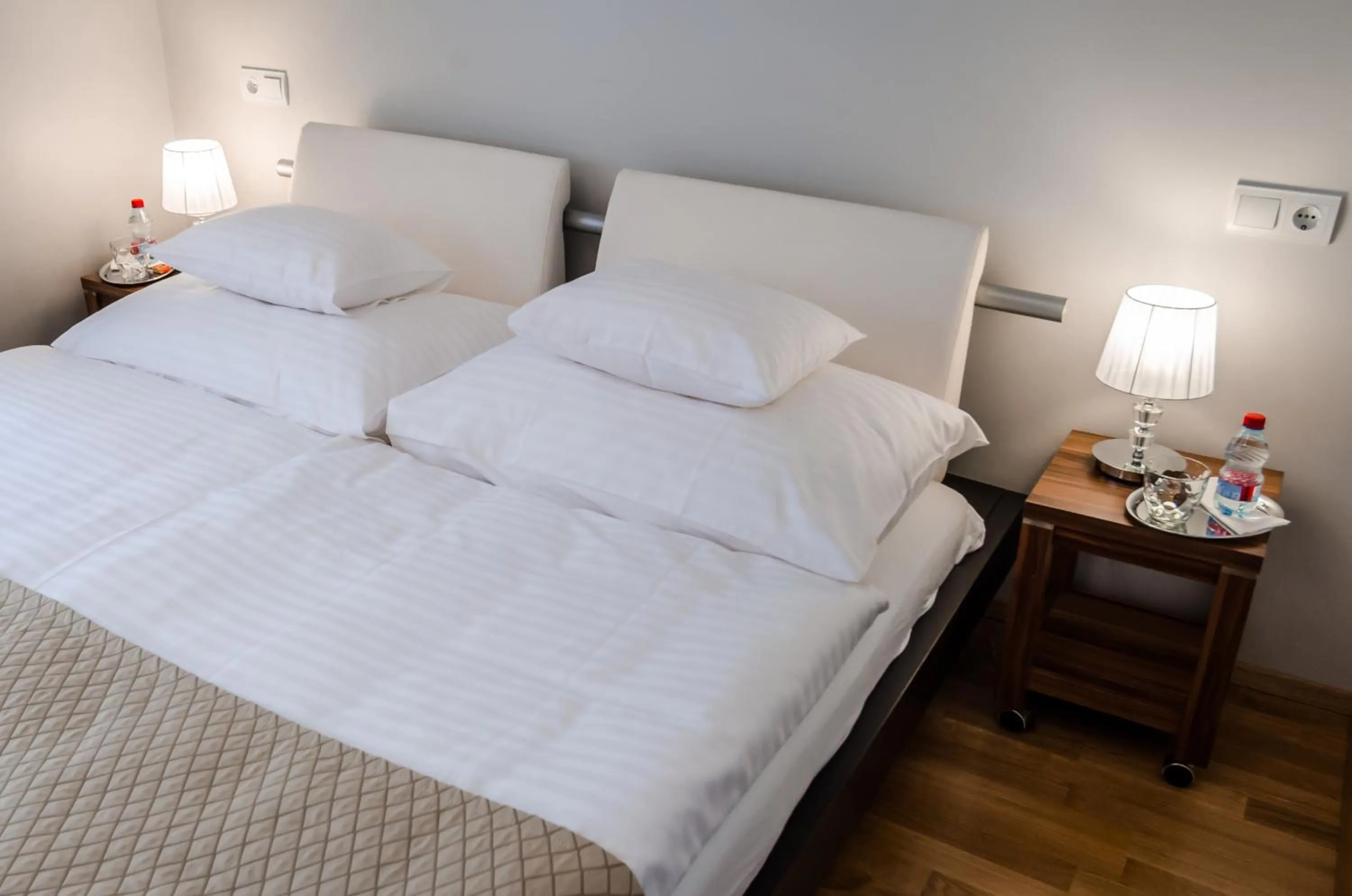 Bedroom, Bed in Anabelle Bed and Budapest