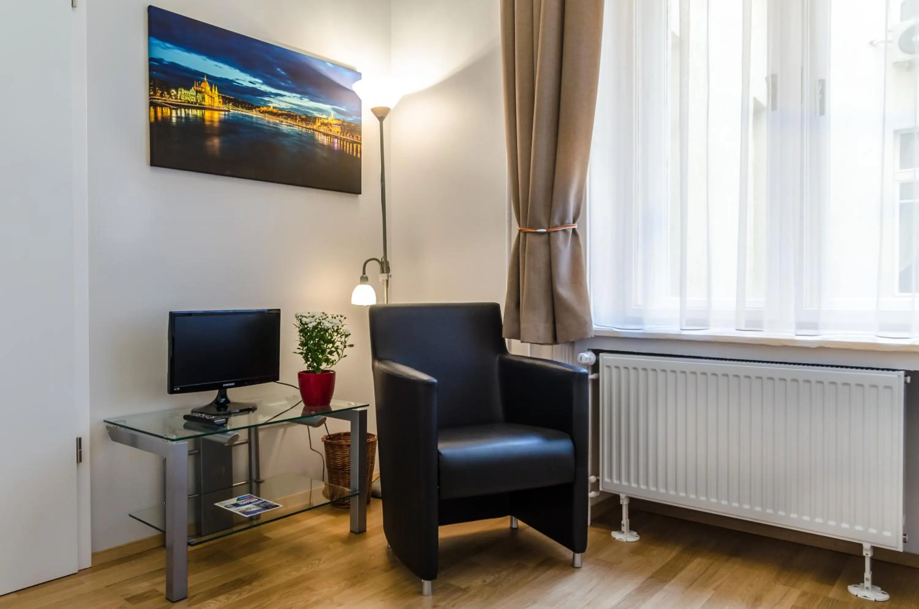 Bedroom in Anabelle Bed and Budapest