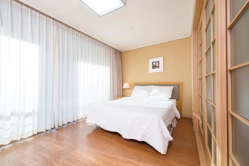 Bed in Jeongseon Mayhills Resort