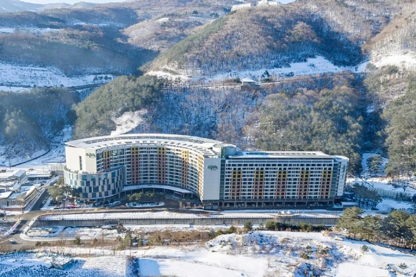 Facade/entrance in Jeongseon Mayhills Resort