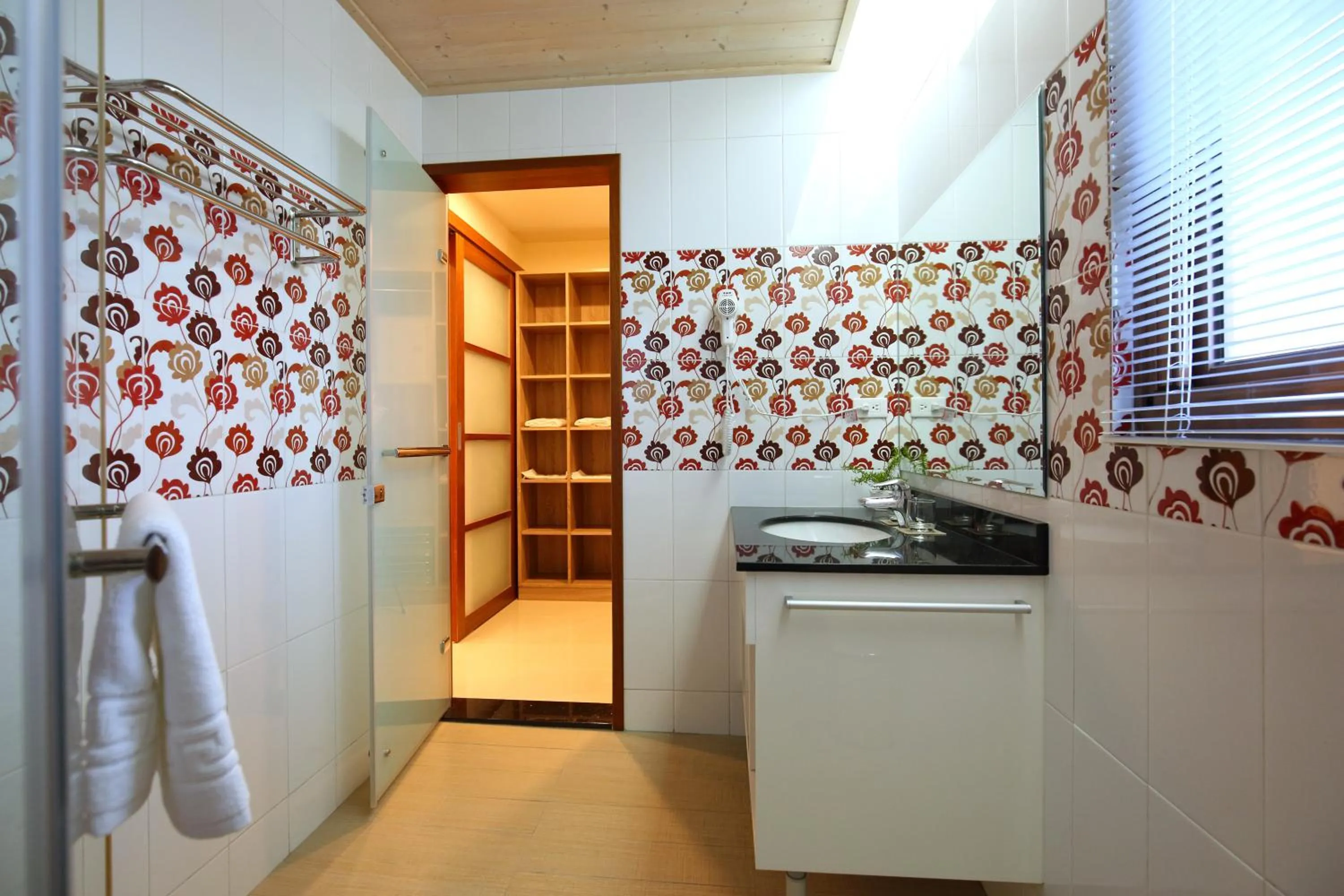 Bed in White Palace B&B