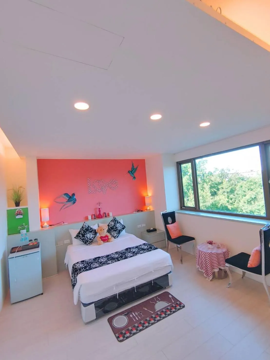 Photo of the whole room in White Palace B&B