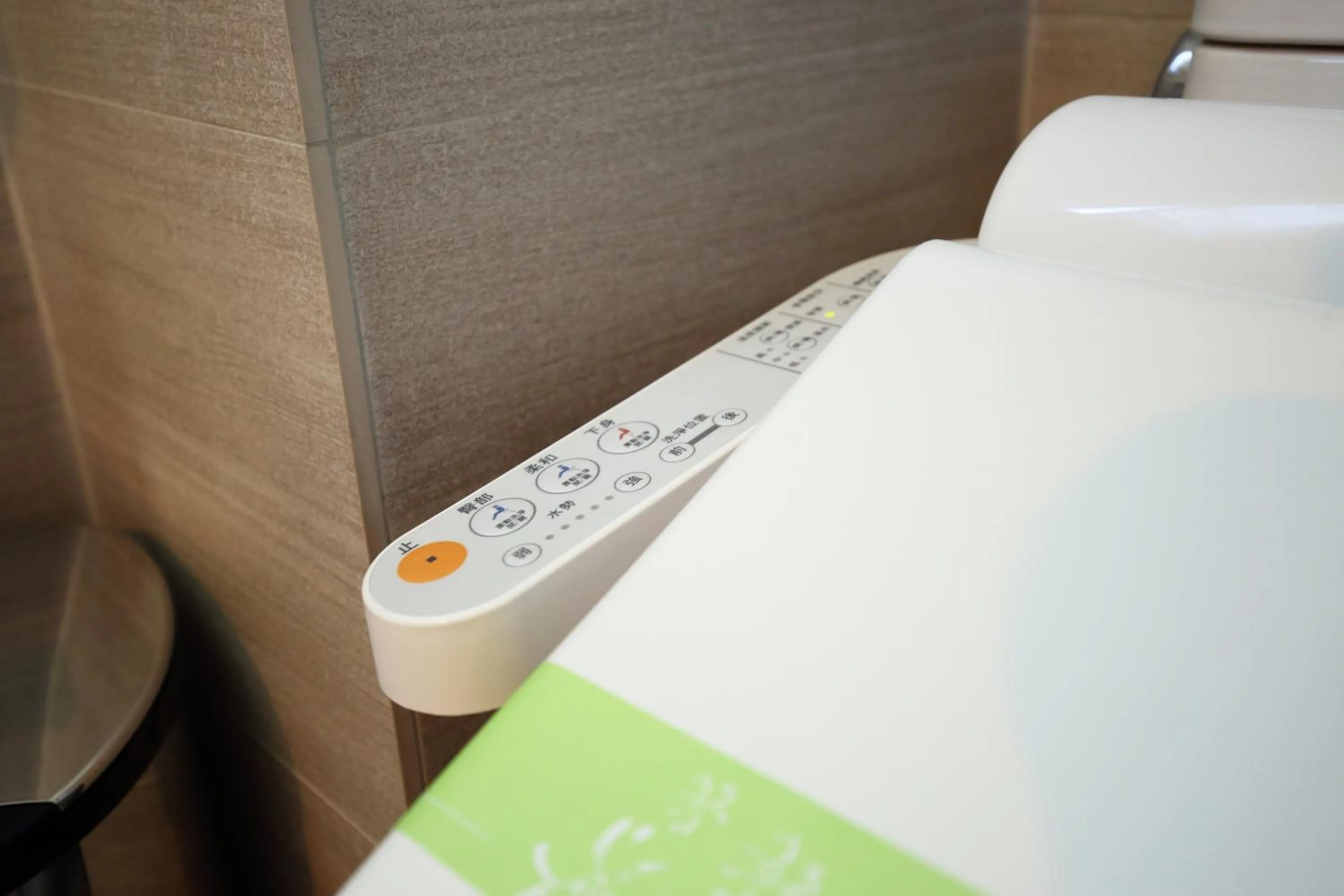 Toilet in White Palace B&B