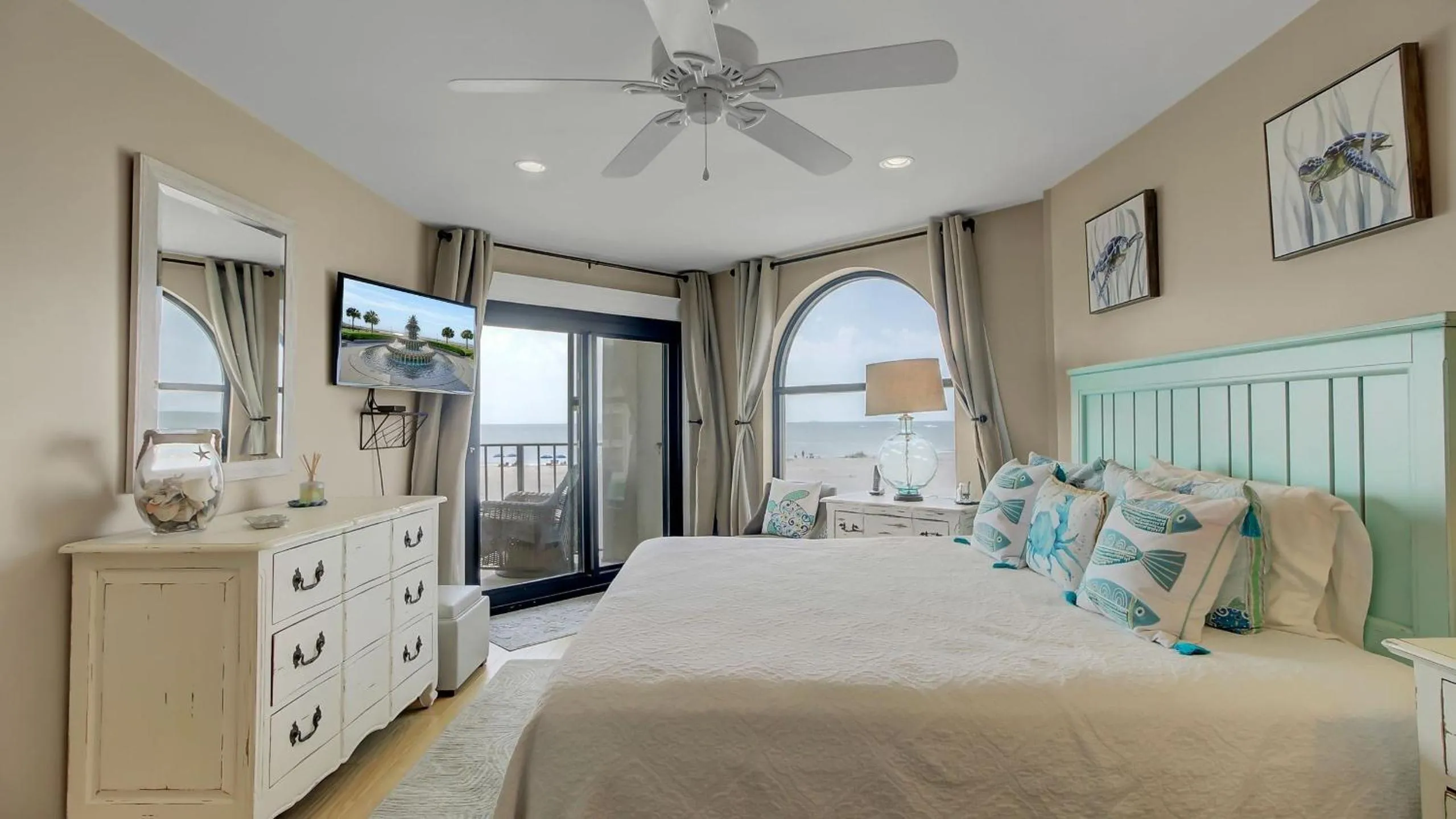 Other, Bed in 211 Seascape by AvantStay Oceanfront View Pool