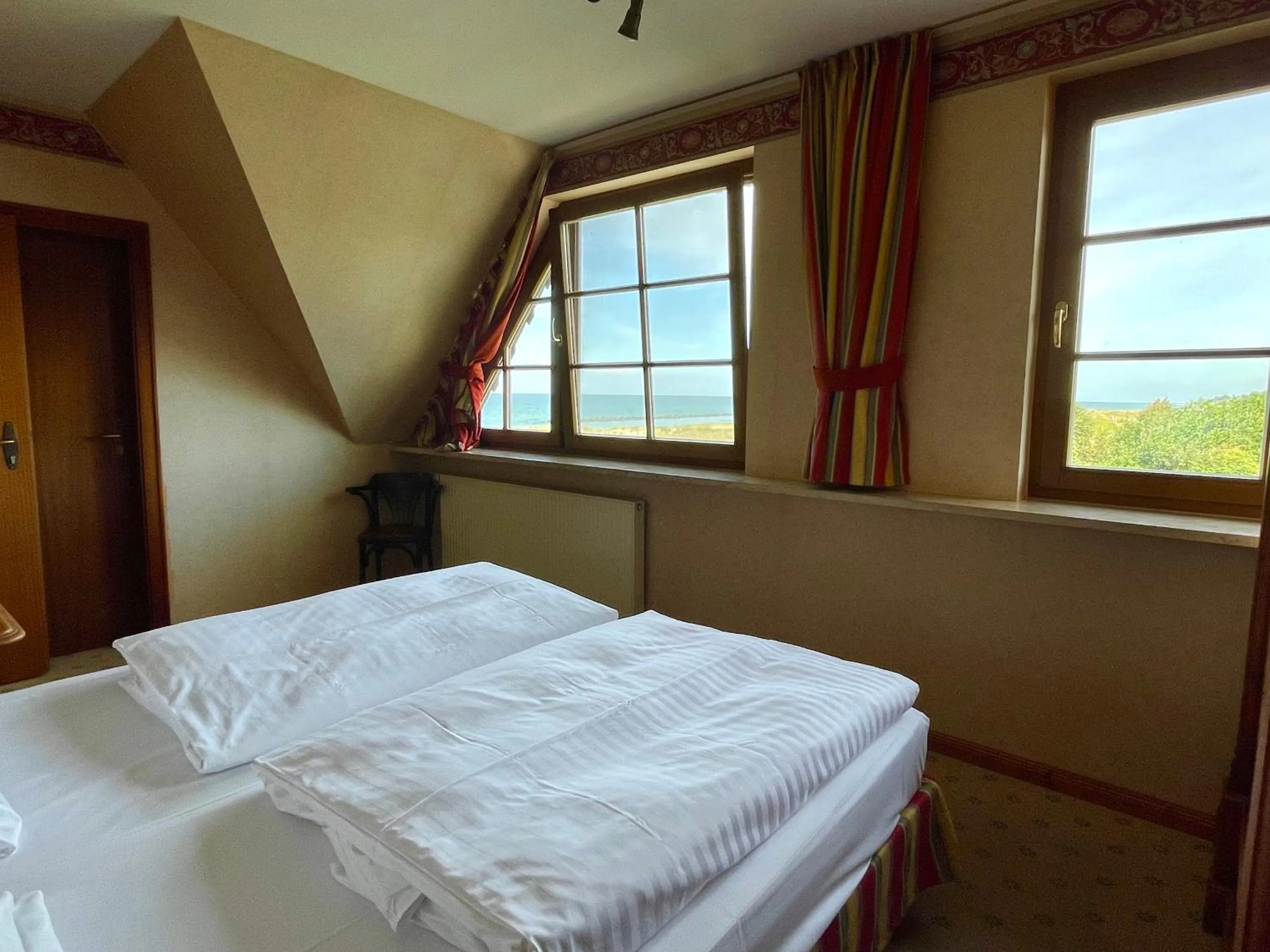 Bedroom, Bed in Moby Dick Hotel & Ferienwohnungen