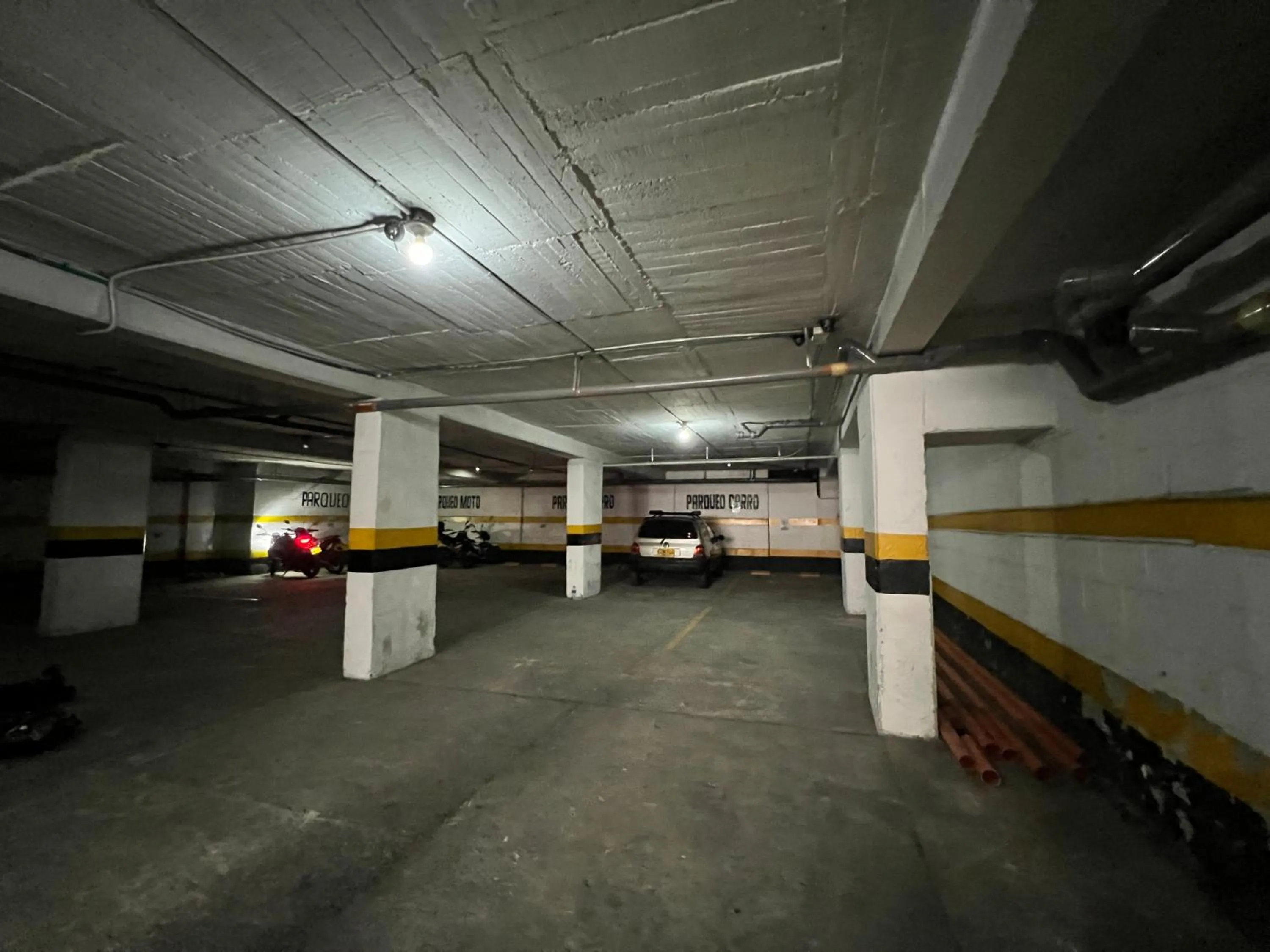 Parking in Hotel Natural Medellin