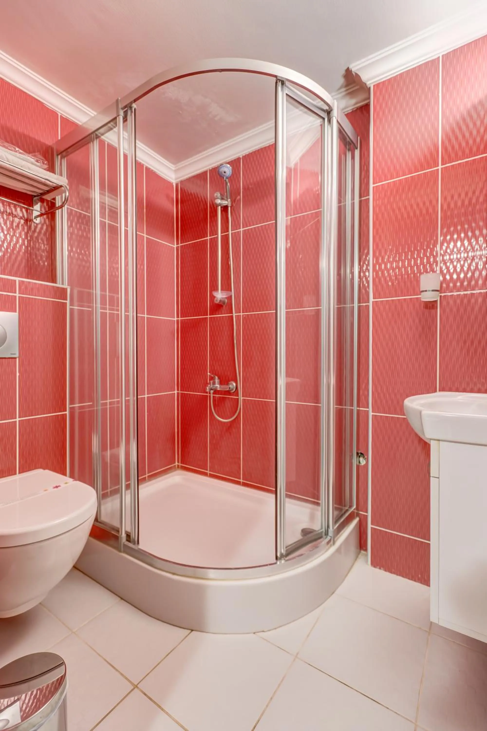 Shower in Nefes Hotel