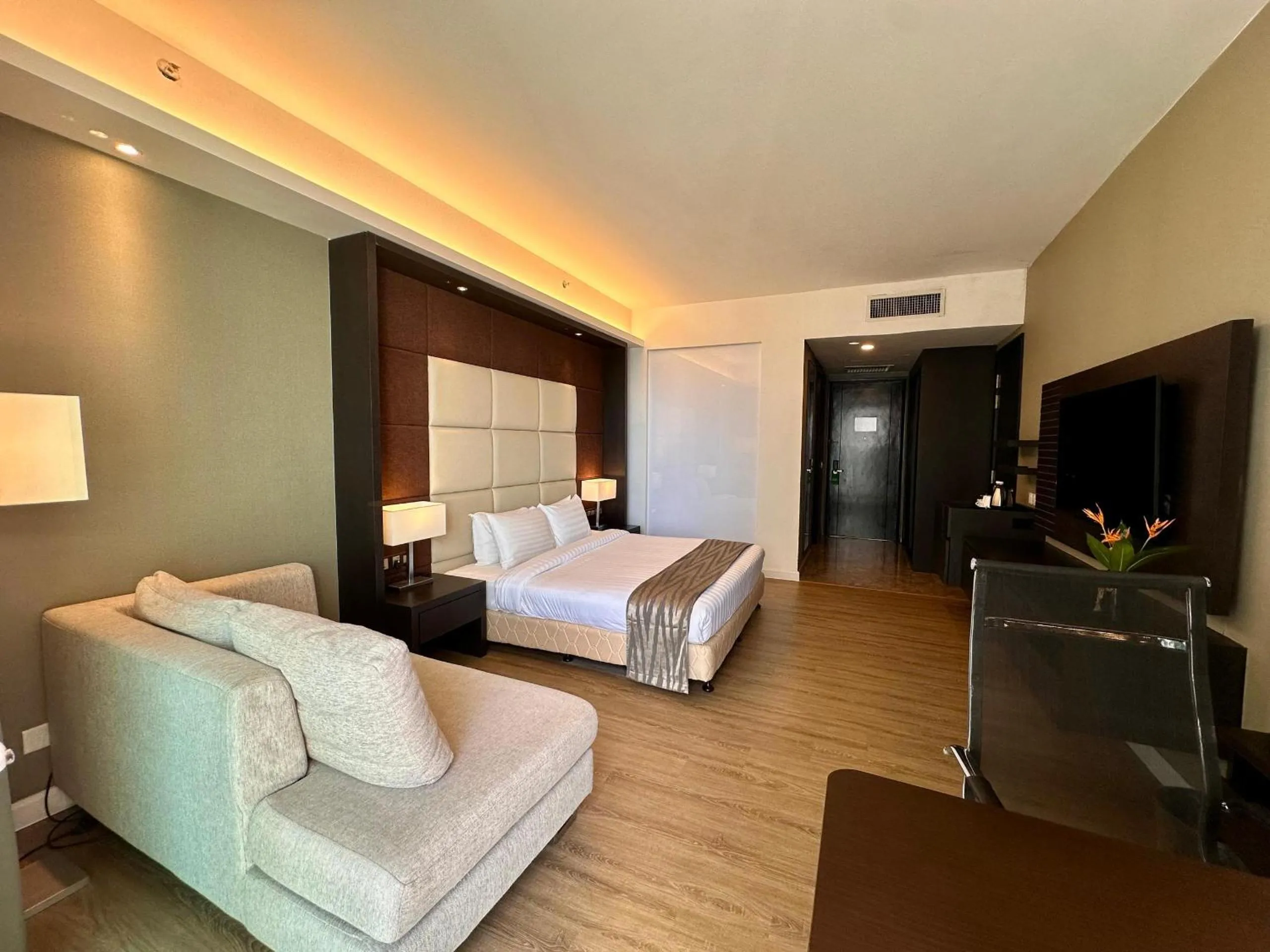 Bed in Swiss-Garden Hotel Melaka