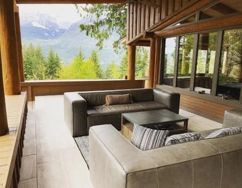 New Denver Lodge