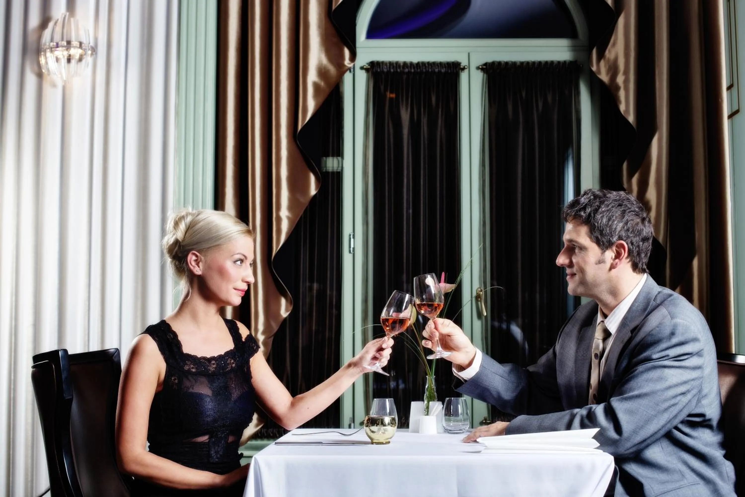 Restaurant/places to eat in Grand Hotel Glorius Makó