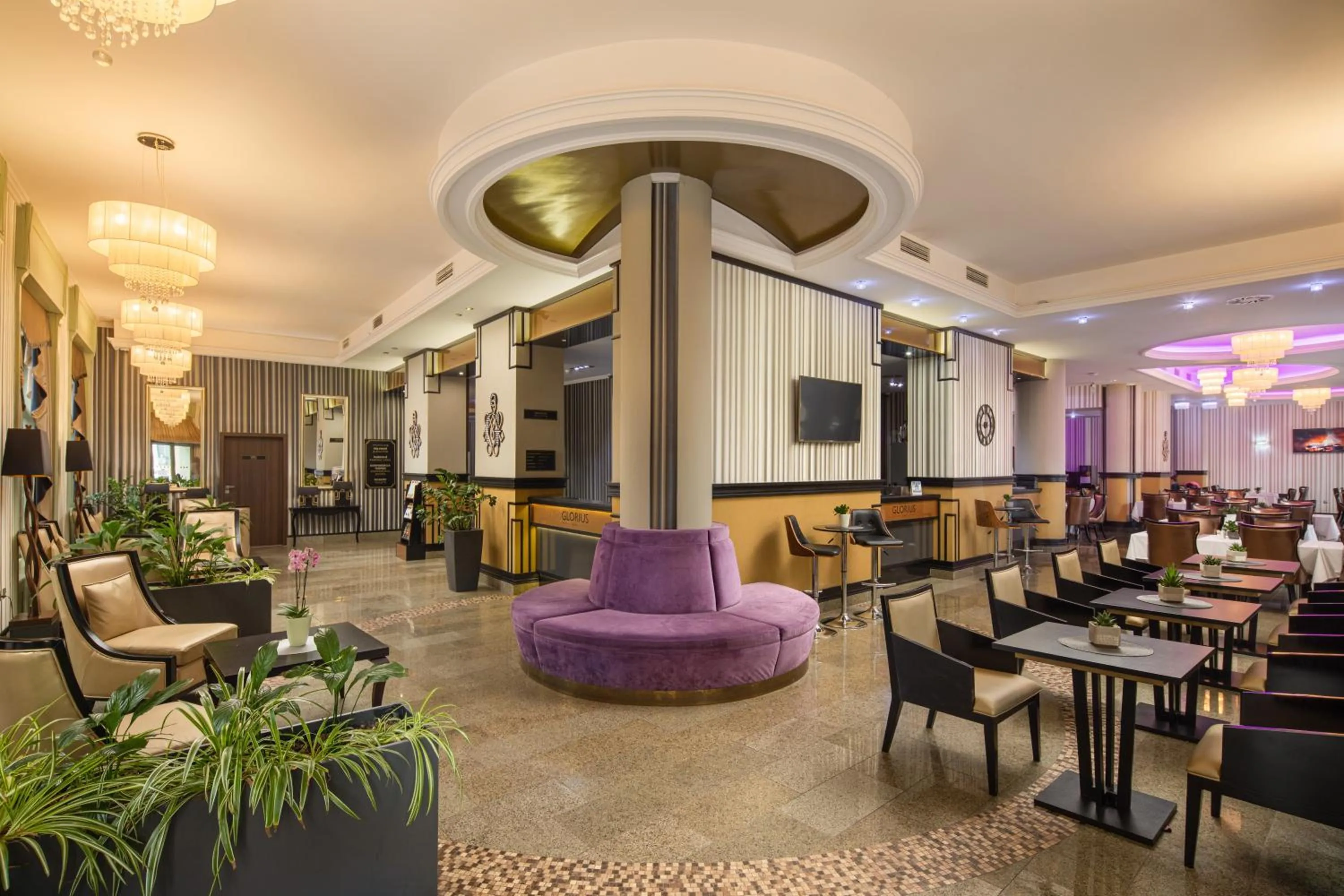 Lobby or reception in Grand Hotel Glorius Makó