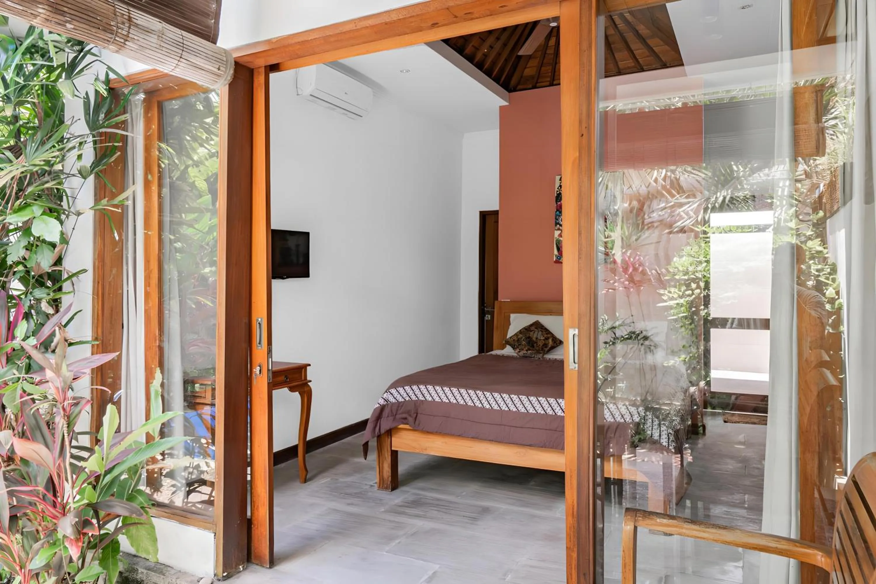 Bedroom, Bed in Belvilla Nirvana Near Monkey ForestNearCampuhan Ridge Walk