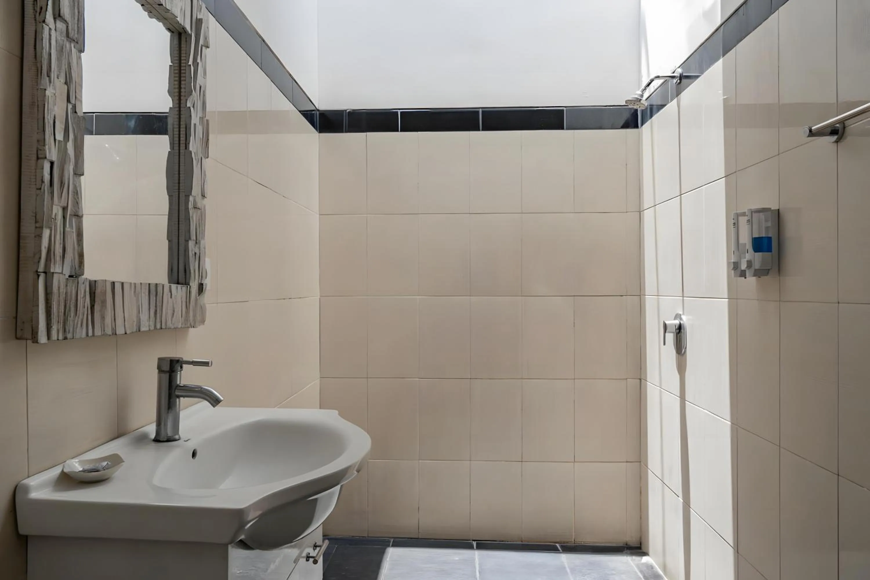 Bathroom in Belvilla Nirvana Near Monkey ForestNearCampuhan Ridge Walk