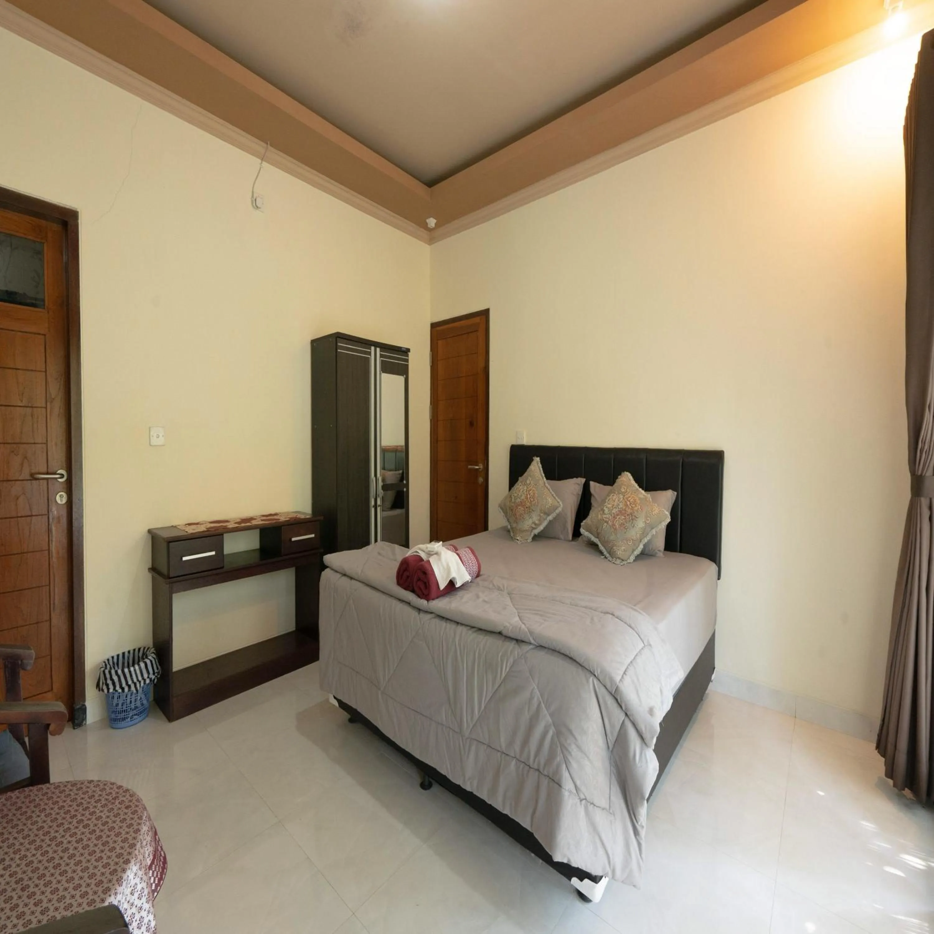 Bedroom, Bed in Calm Haven Villa with Amabela Garden Lovina Beach